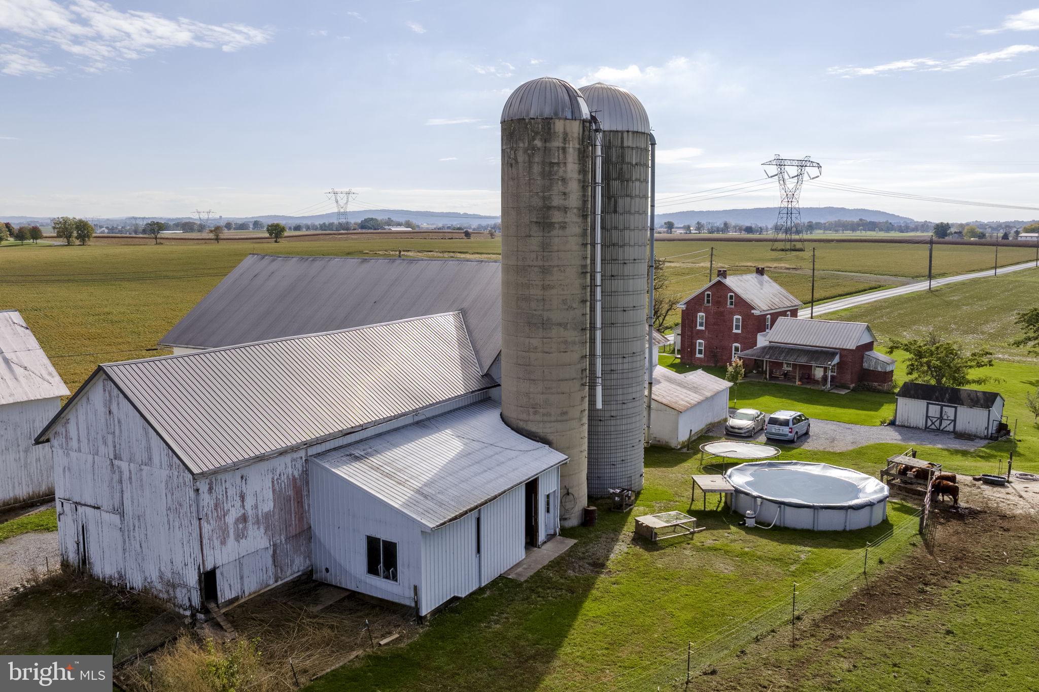CLAY TOWNSHIP - Farm