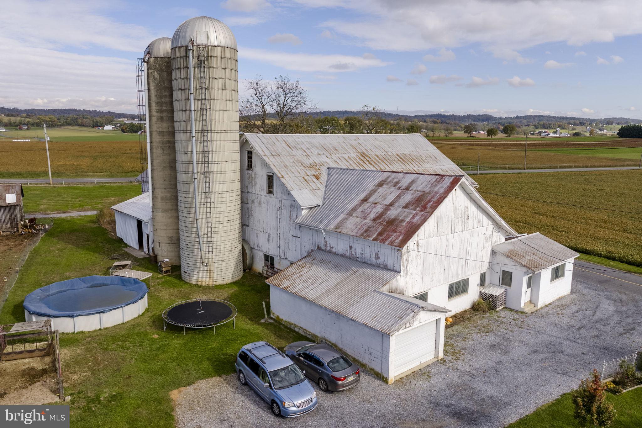 CLAY TOWNSHIP - Farm