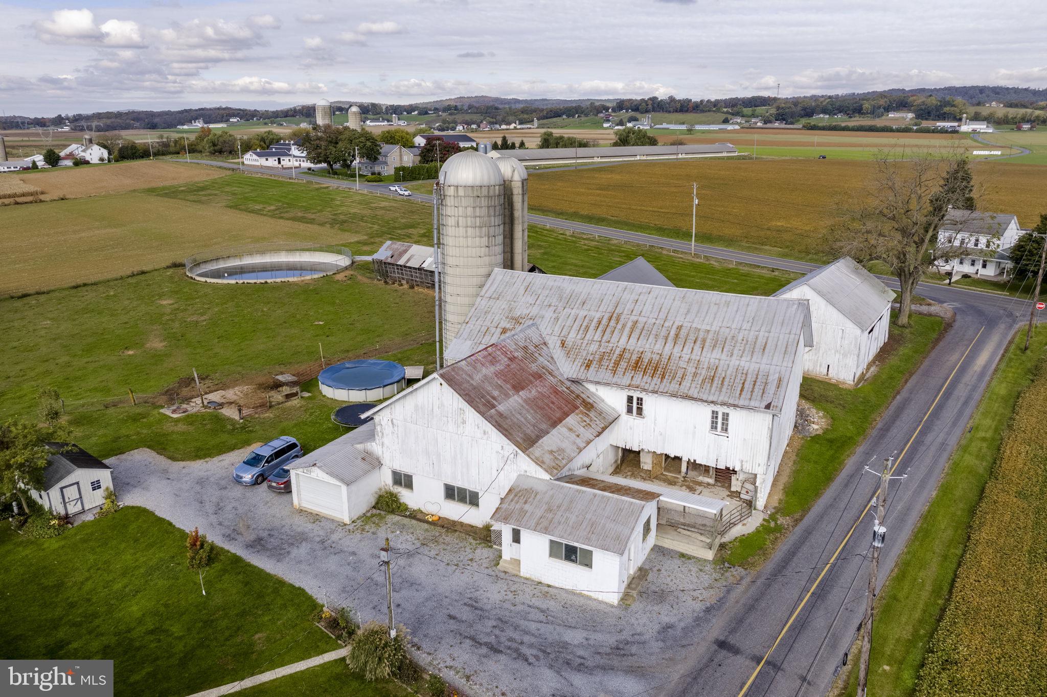 CLAY TOWNSHIP - Farm