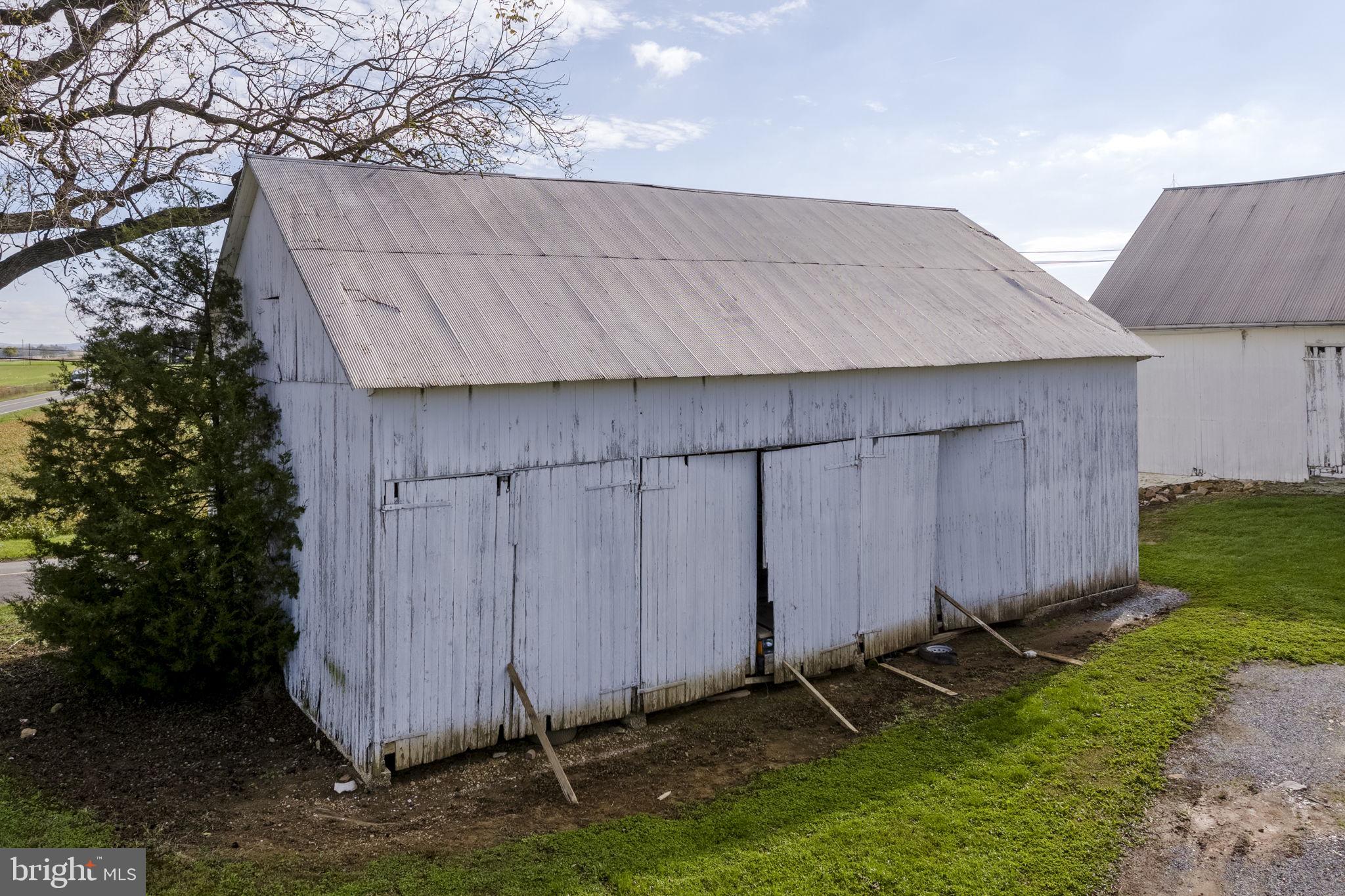 CLAY TOWNSHIP - Farm