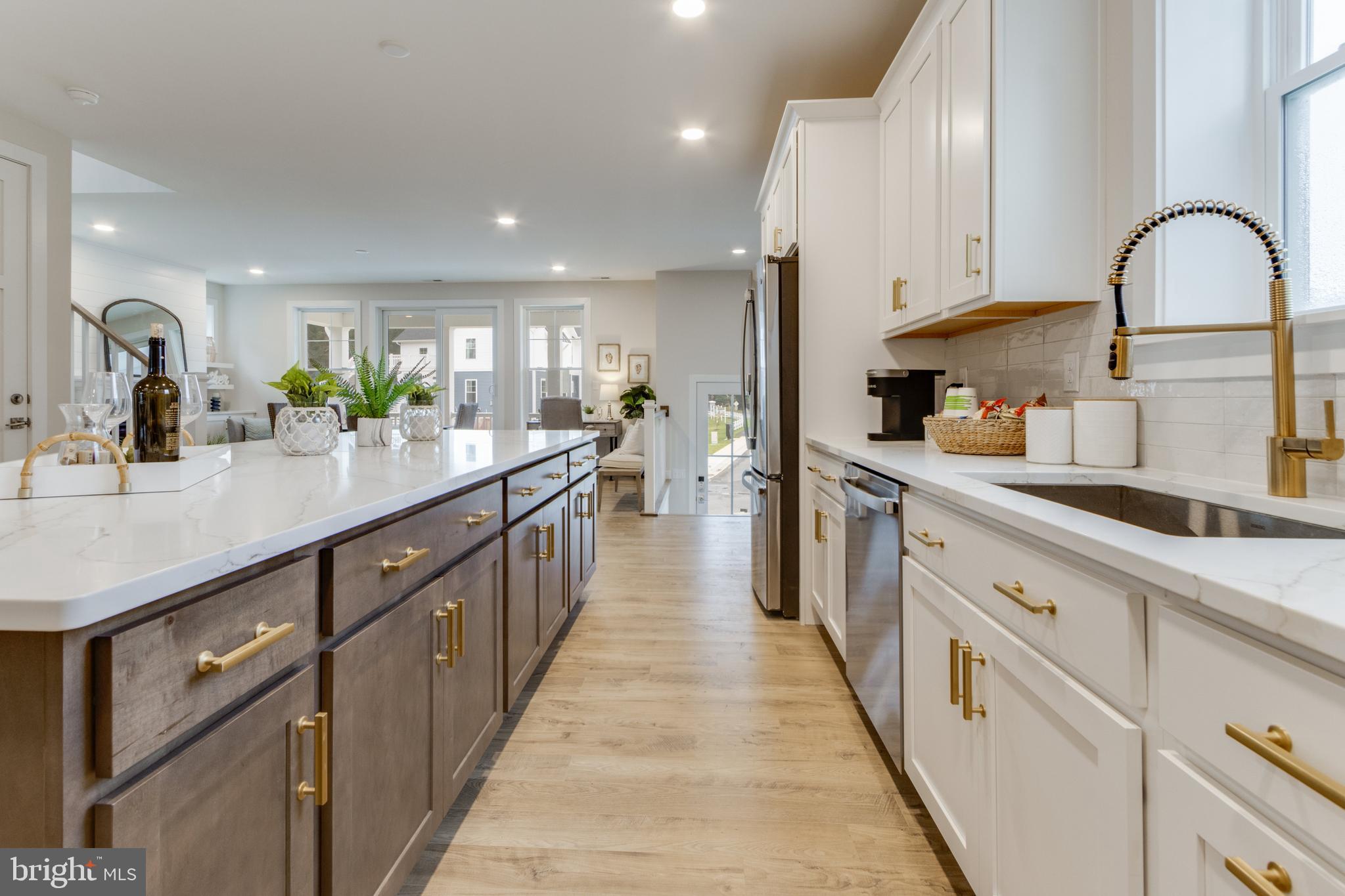 ATLANTIC EAST - Residential