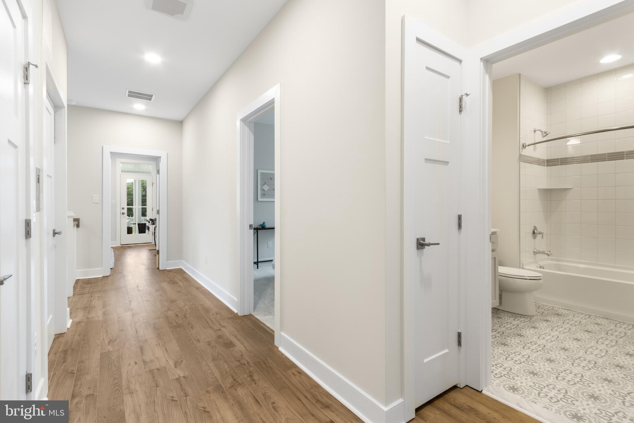 ATLANTIC EAST - Residential