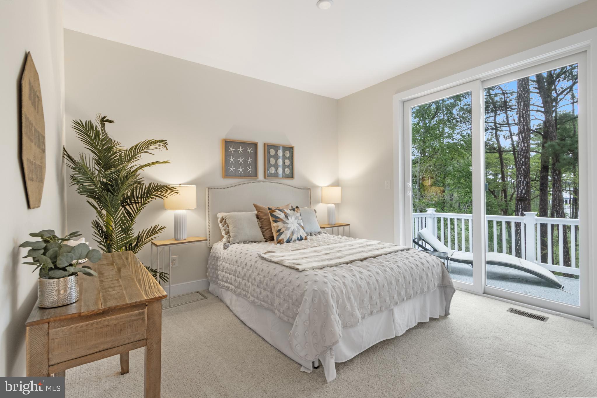 ATLANTIC EAST - Residential