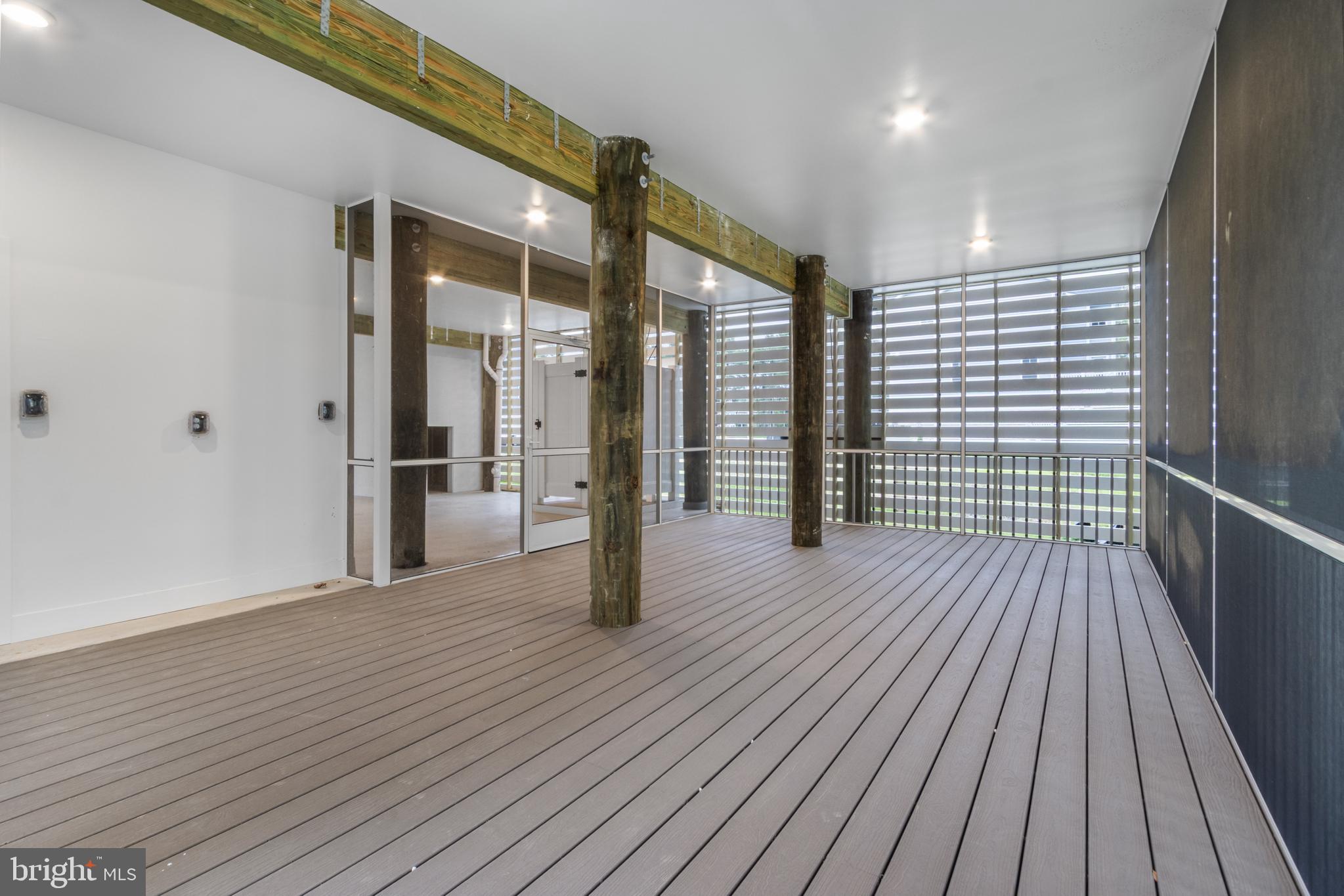 ATLANTIC EAST - Residential