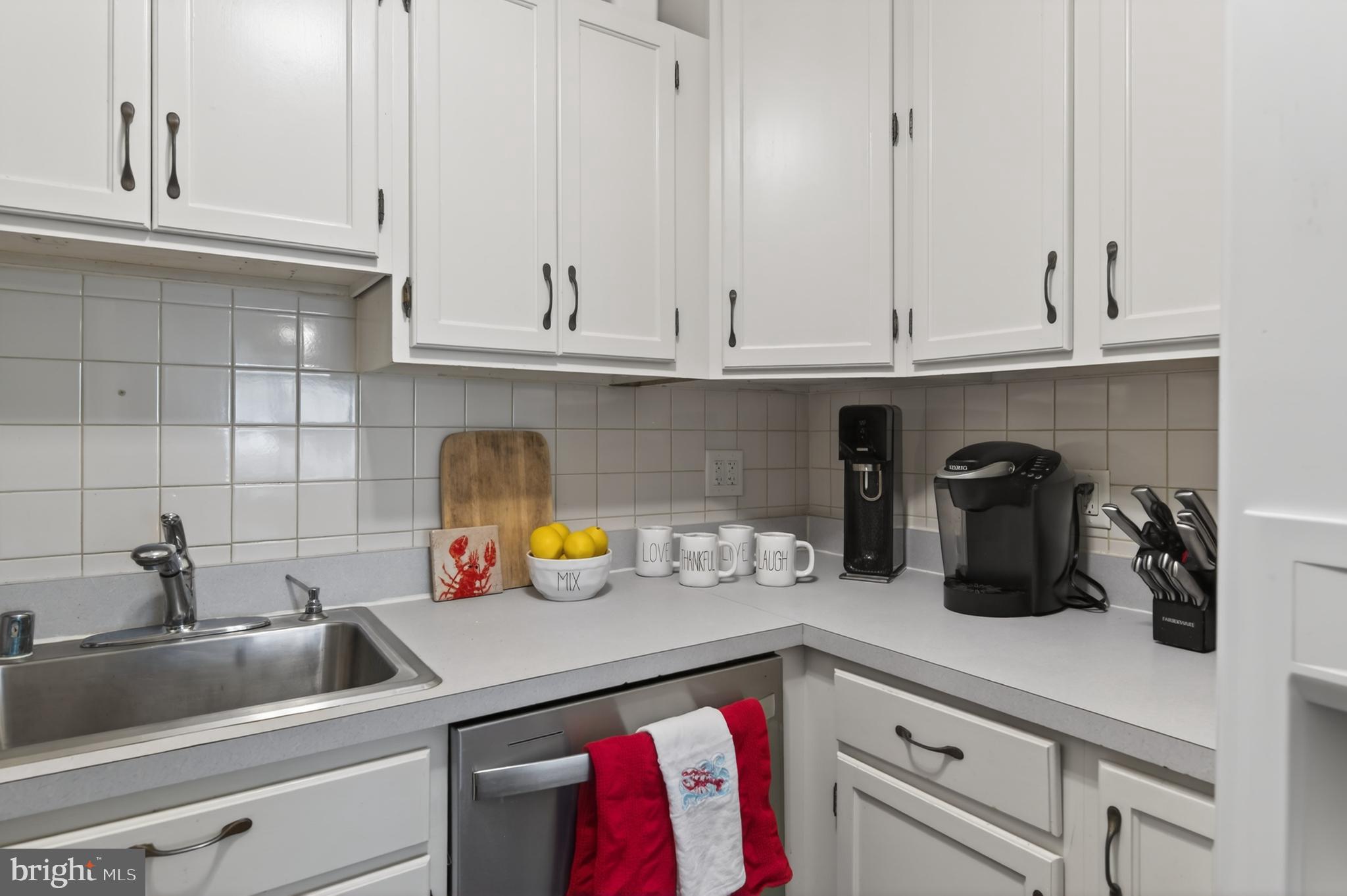 VILLAGE OF OLDE MILL - Residential