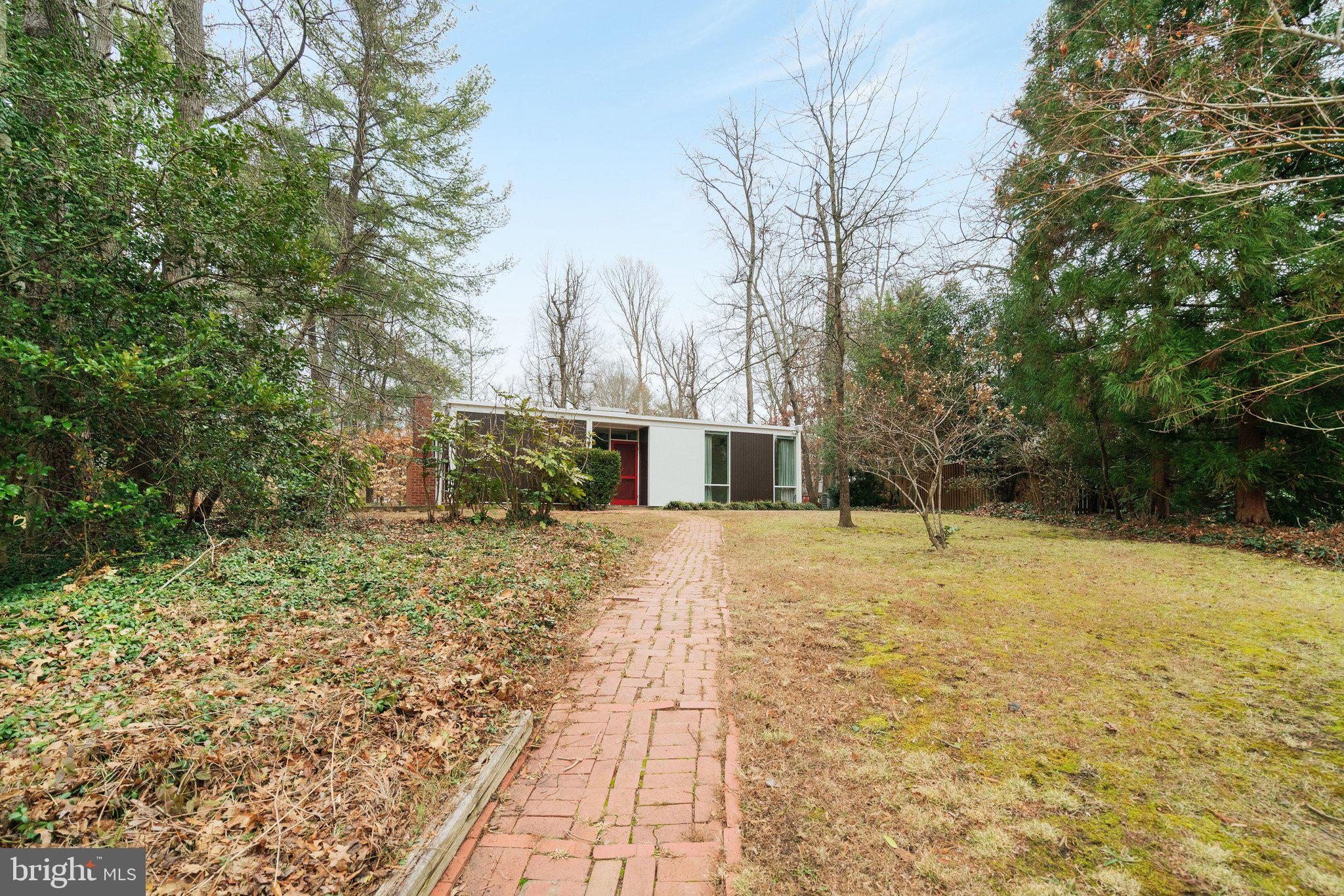 HOLLIN HILLS - Residential