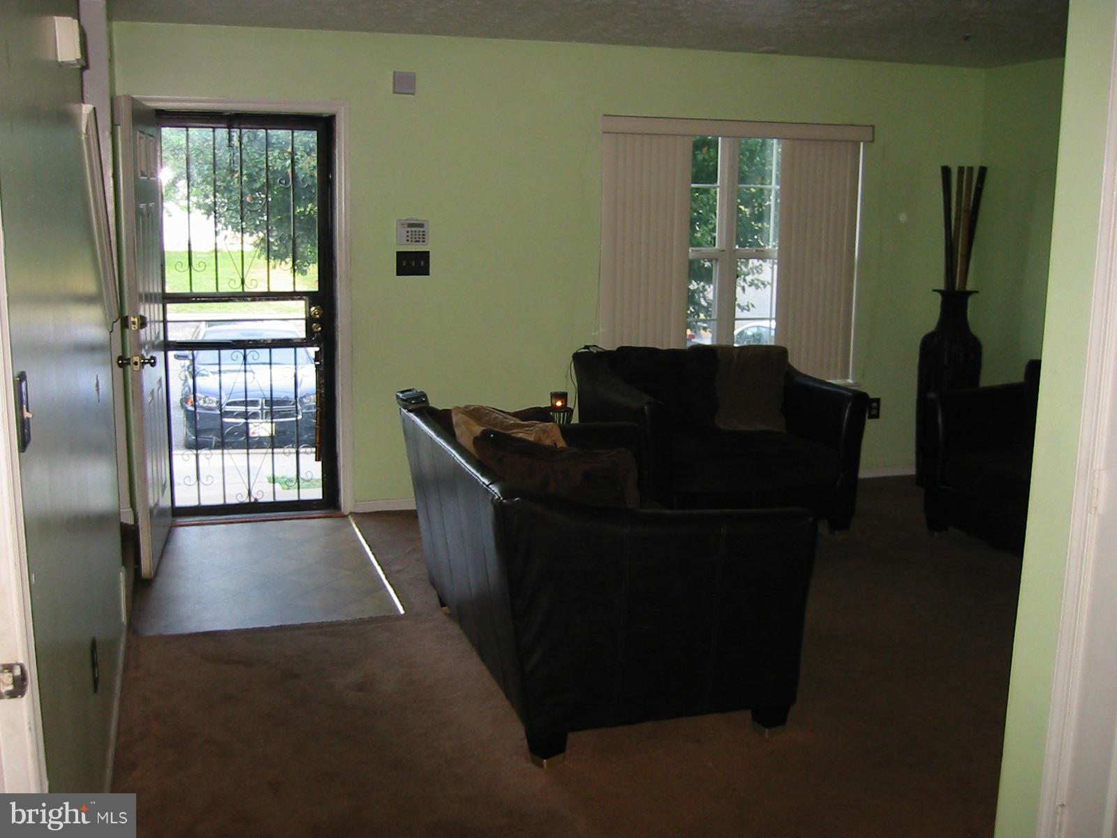 ROYAL PLAZA - Residential