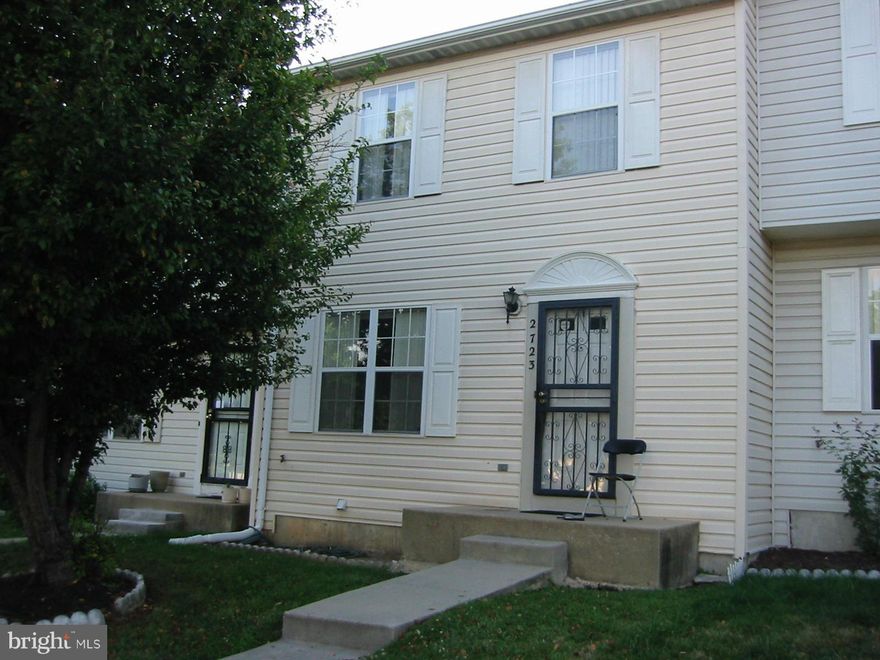 24 Hour Notice Required for showings, NO EXCEPTIONS! Bank has not approved short sale price, BPO/appraisal has not been completed. 2 Lenders - Citi Financial and One Main Financial. Sold AS-IS. Seller/bank will not make repairs if required. Seller requests the use of Maryland First Title for closing. Call CSS for showing instructions.