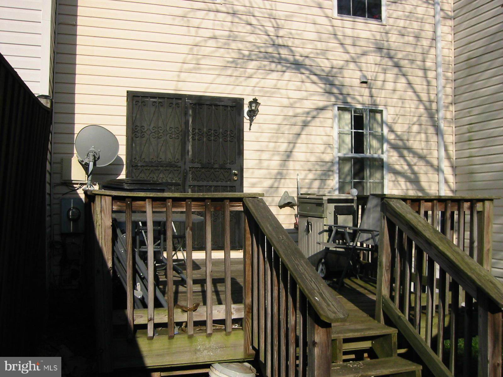 ROYAL PLAZA - Residential