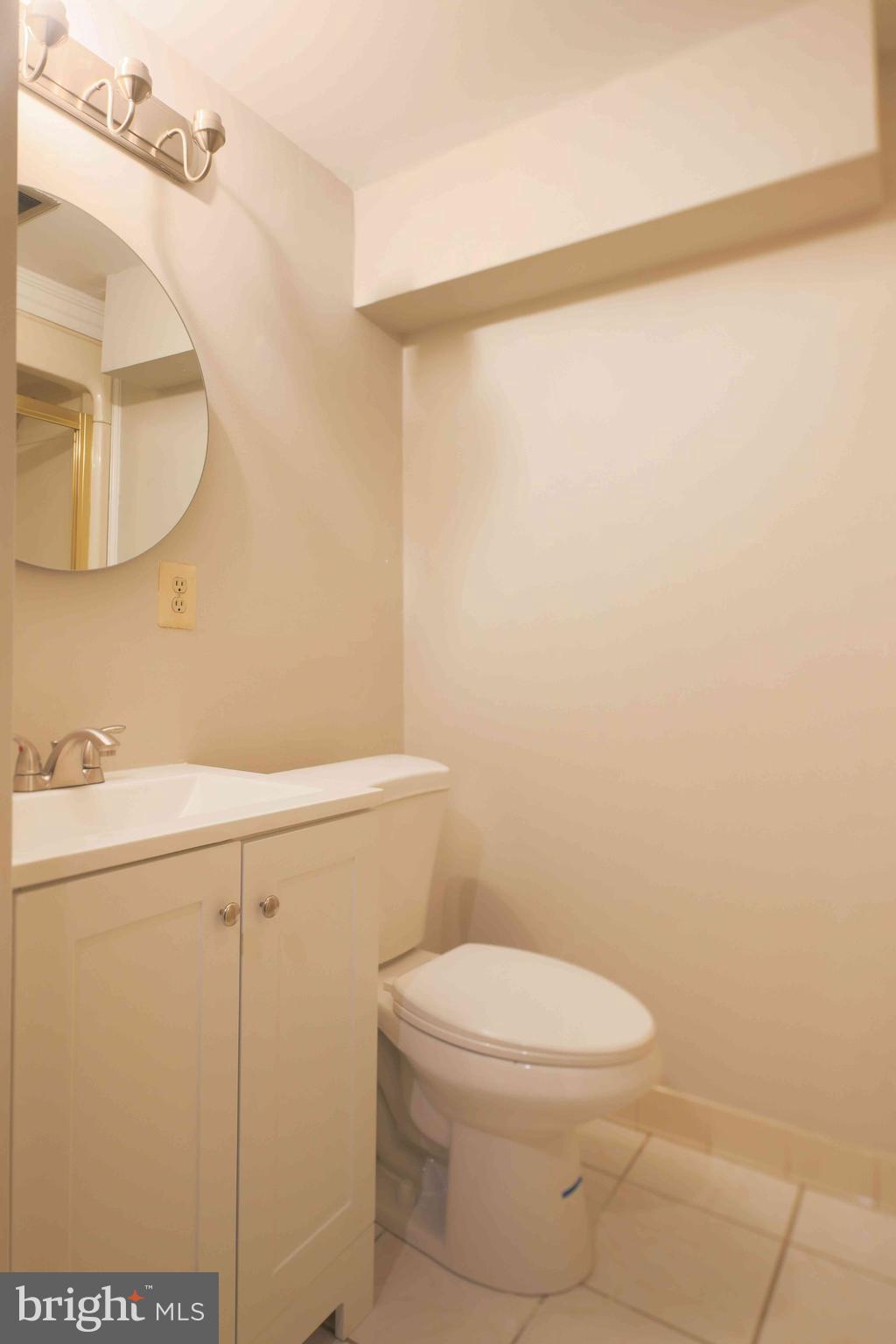 WHITE OAK MANOR - Residential