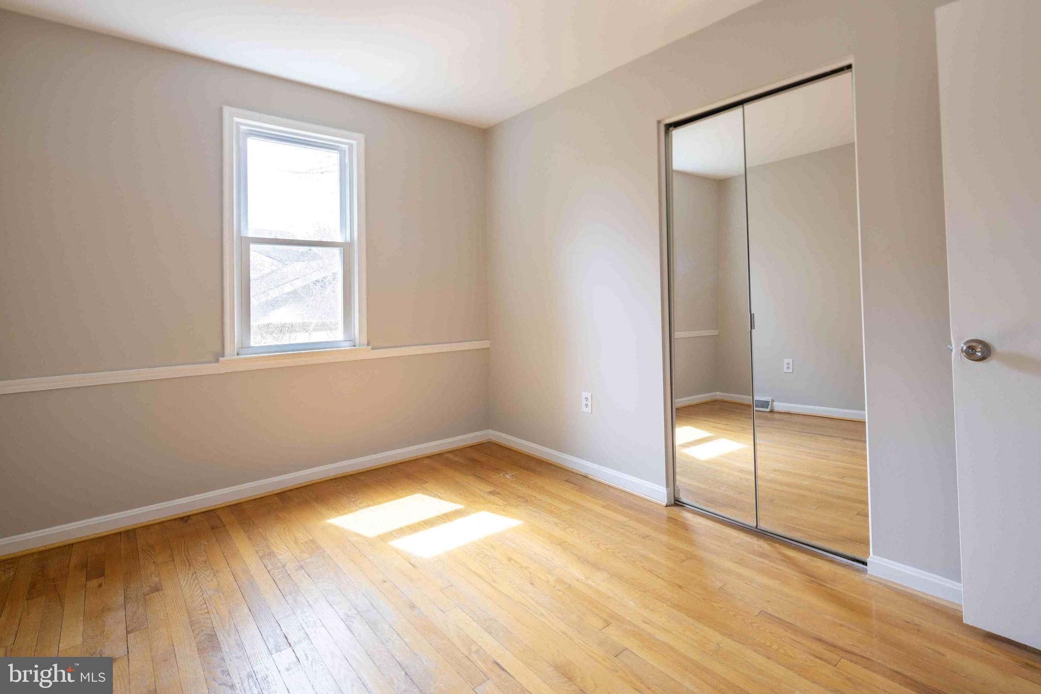 WHITE OAK MANOR - Residential