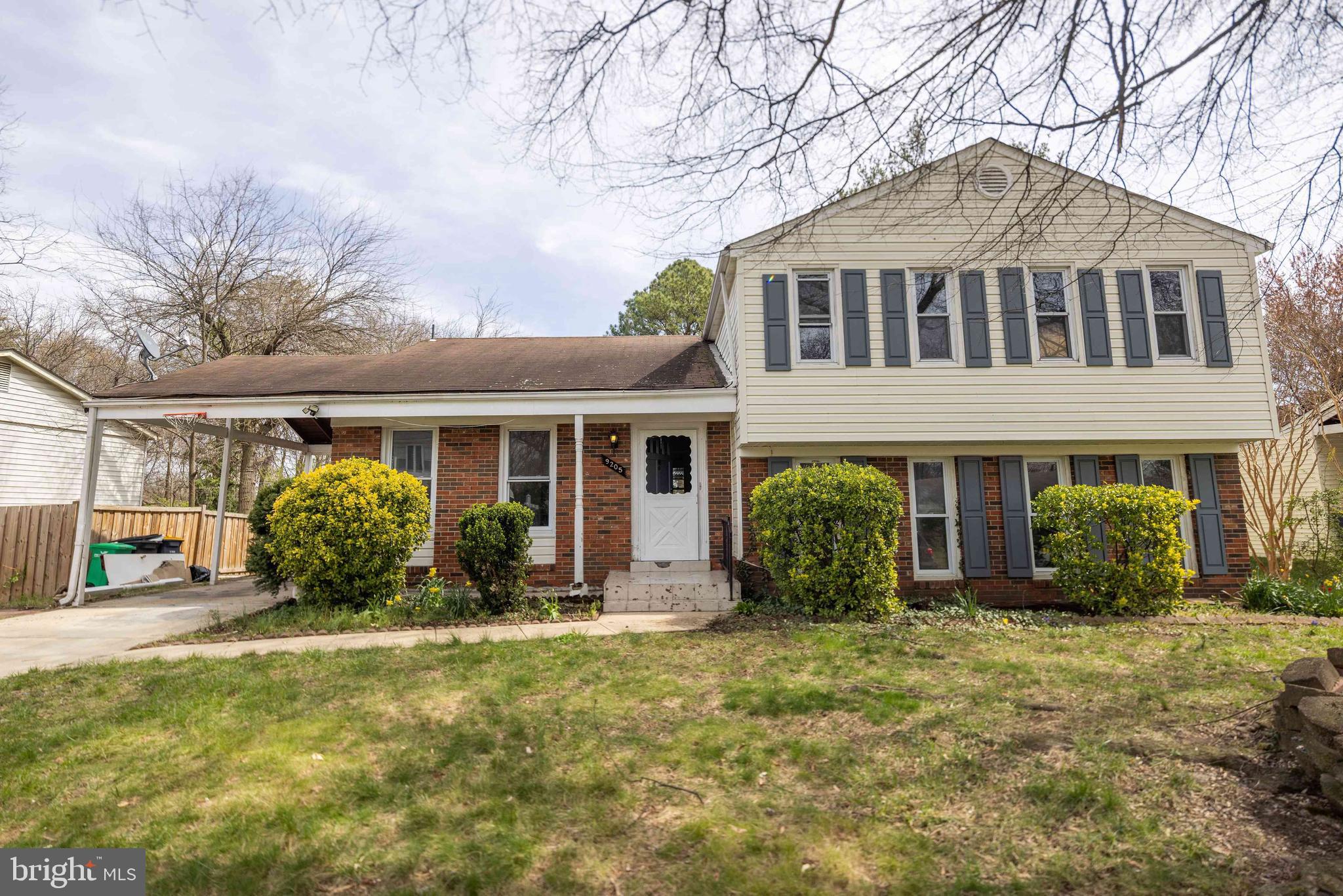 WHITE OAK MANOR - Residential