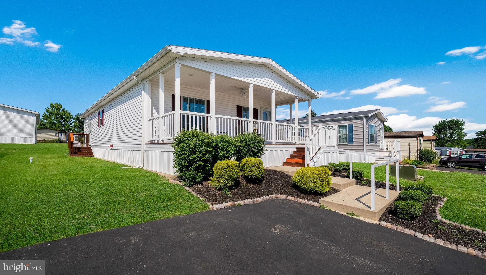 299 Meadow Ct Ct