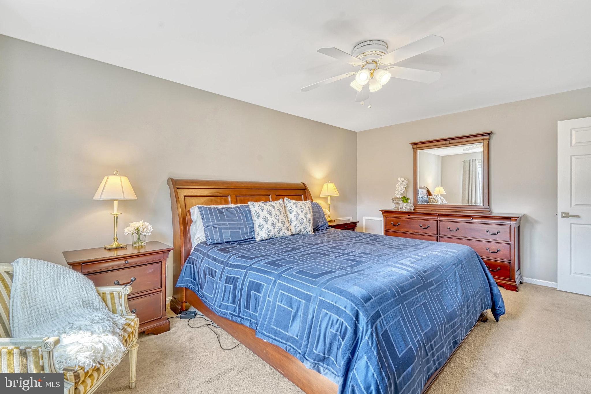 MC LEAN HAMLET - Residential