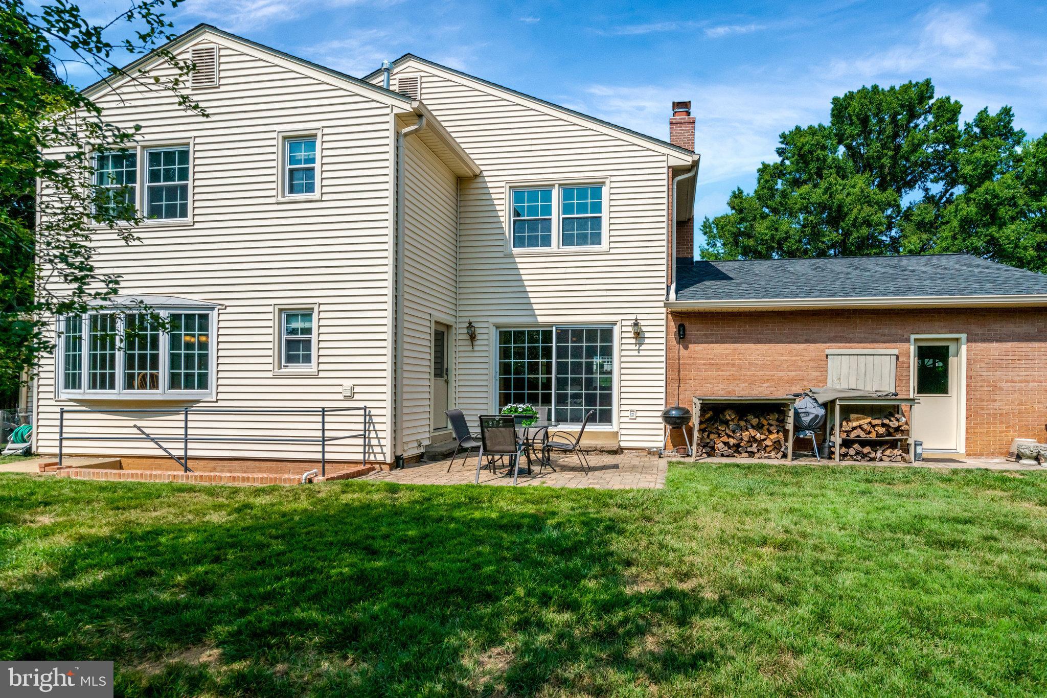 MC LEAN HAMLET - Residential