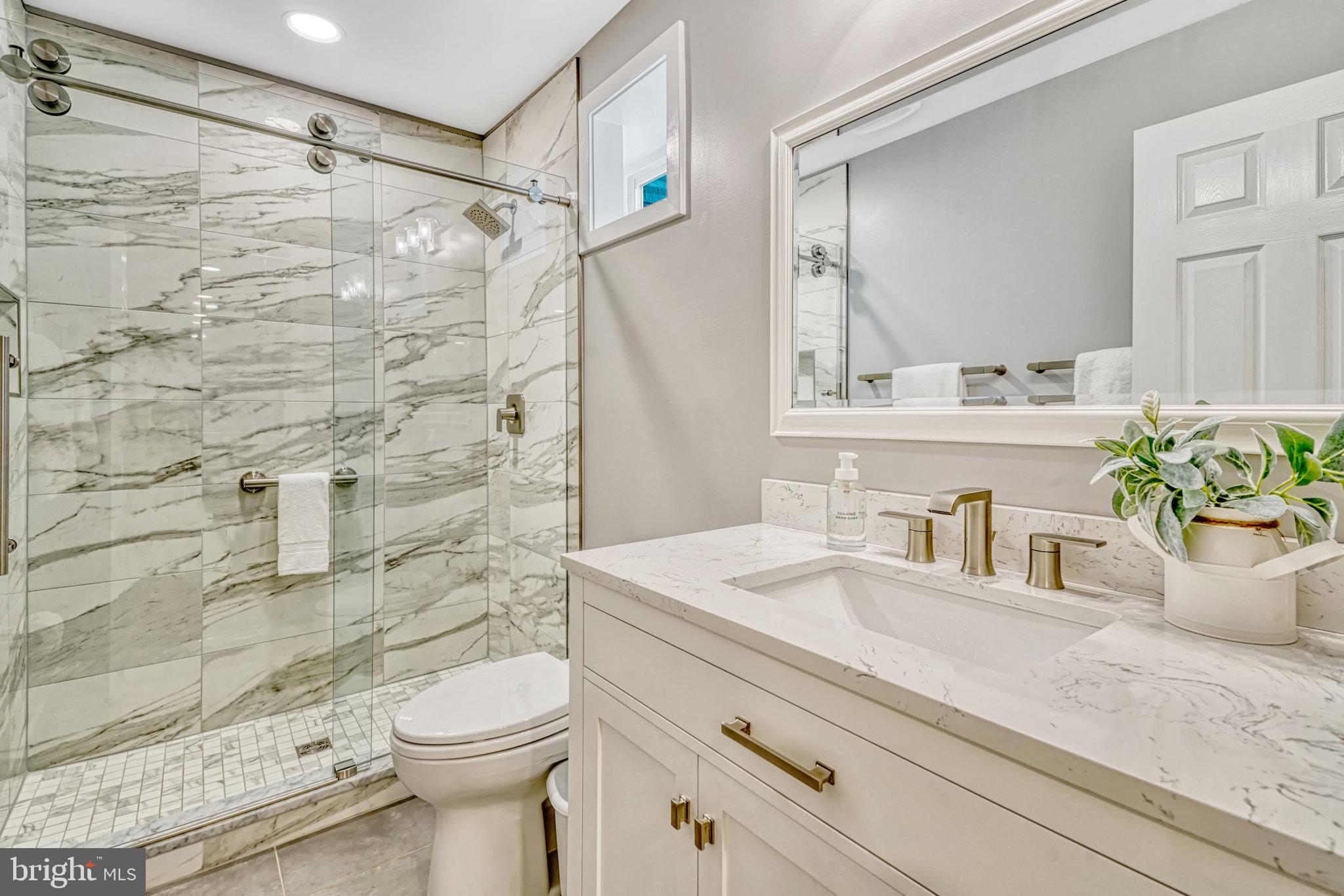 MC LEAN HAMLET - Residential