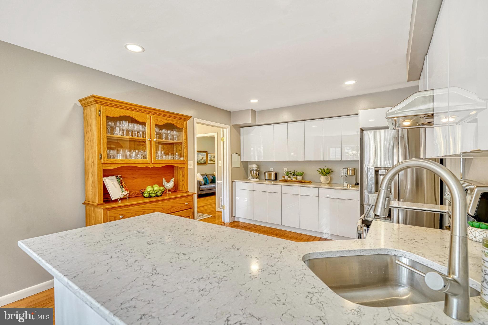 MC LEAN HAMLET - Residential