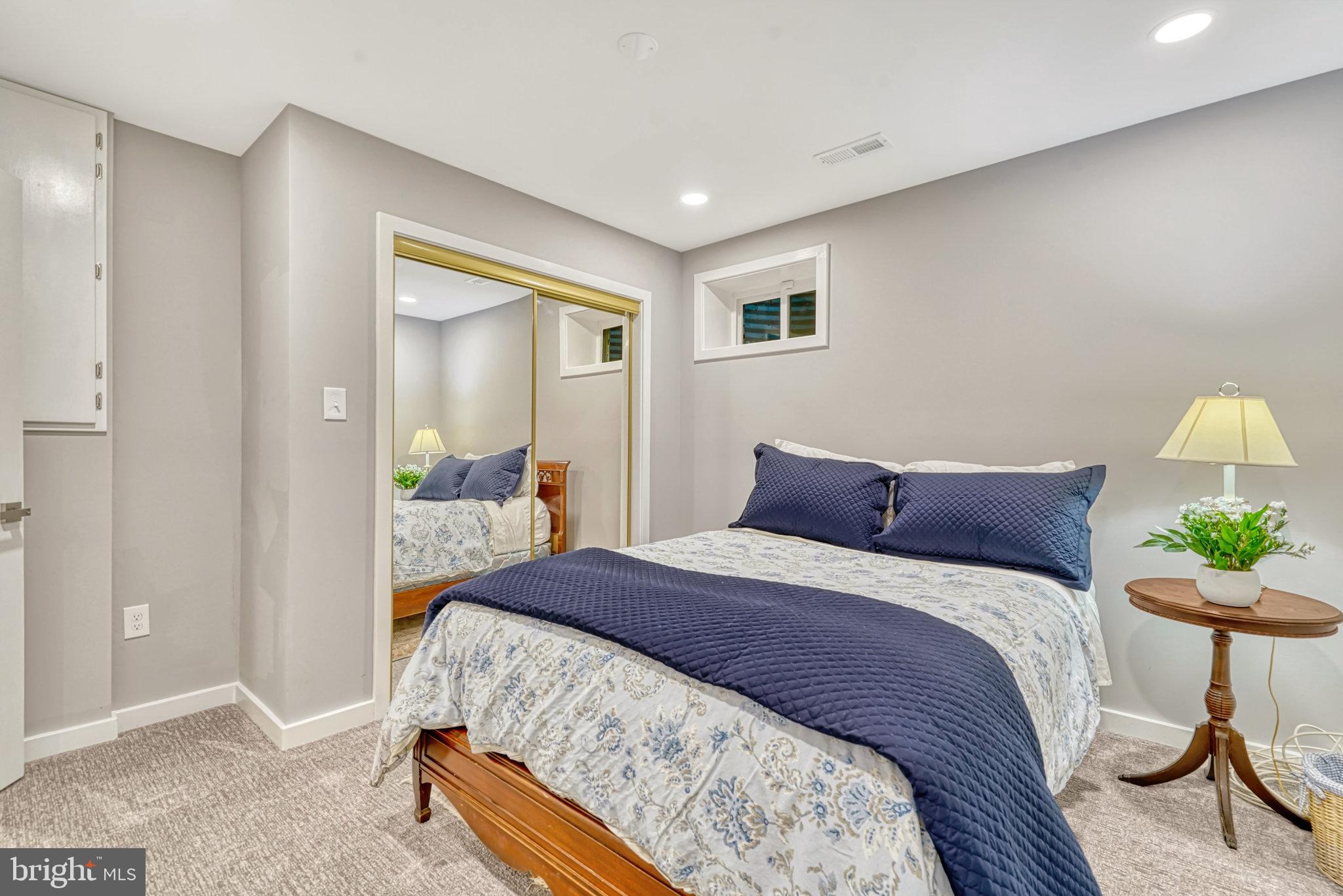 MC LEAN HAMLET - Residential