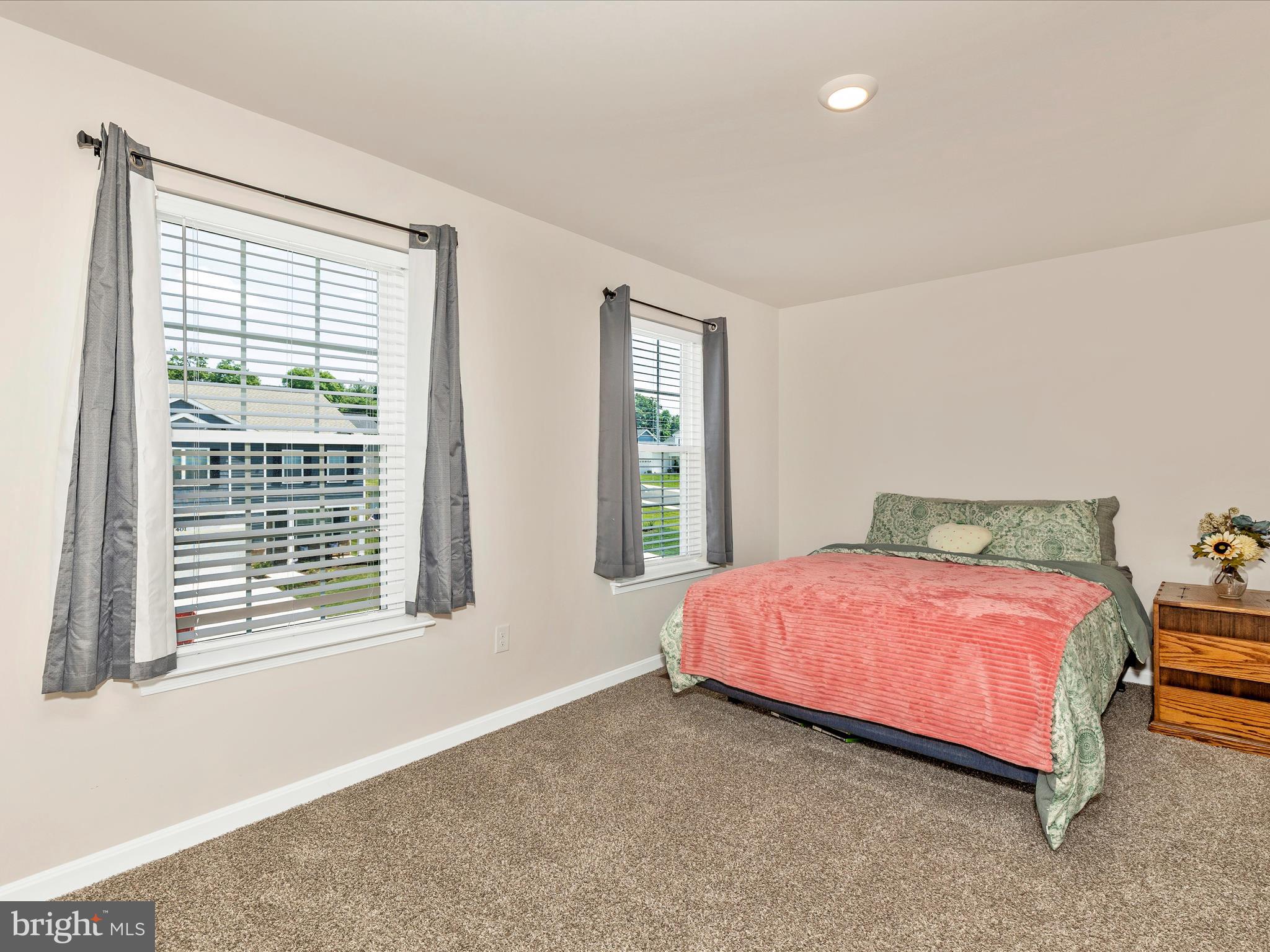 RED HILL - Residential