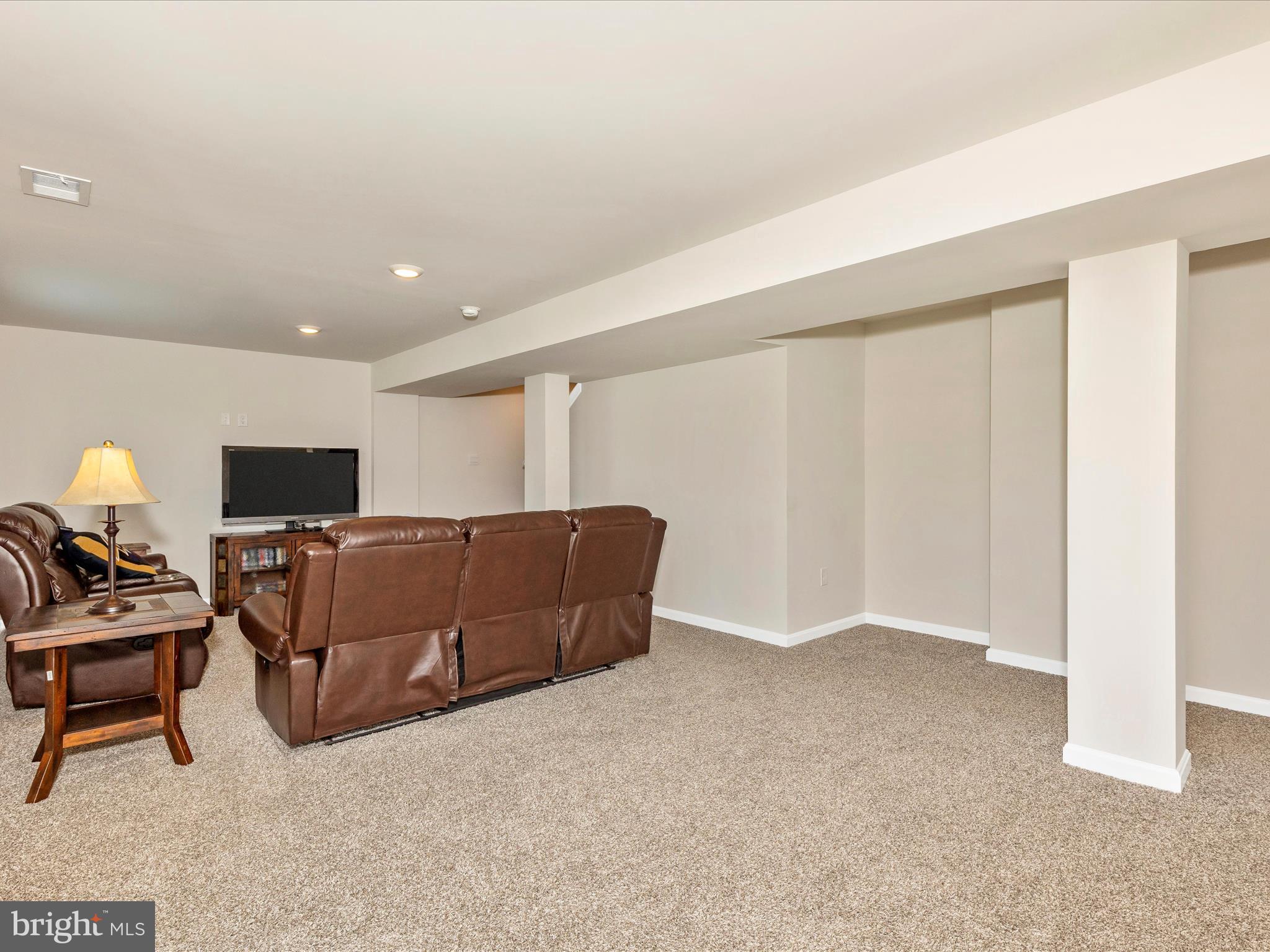 RED HILL - Residential