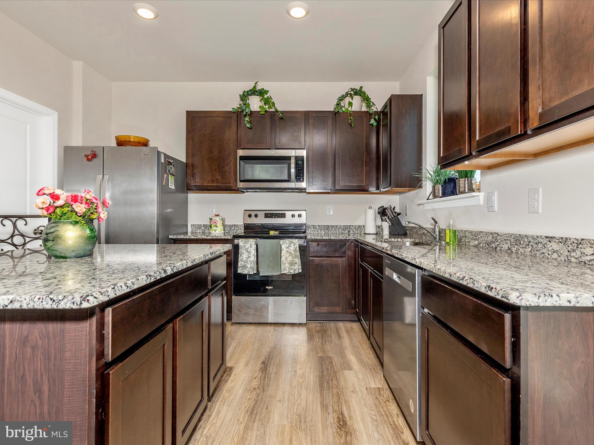 RED HILL - Residential