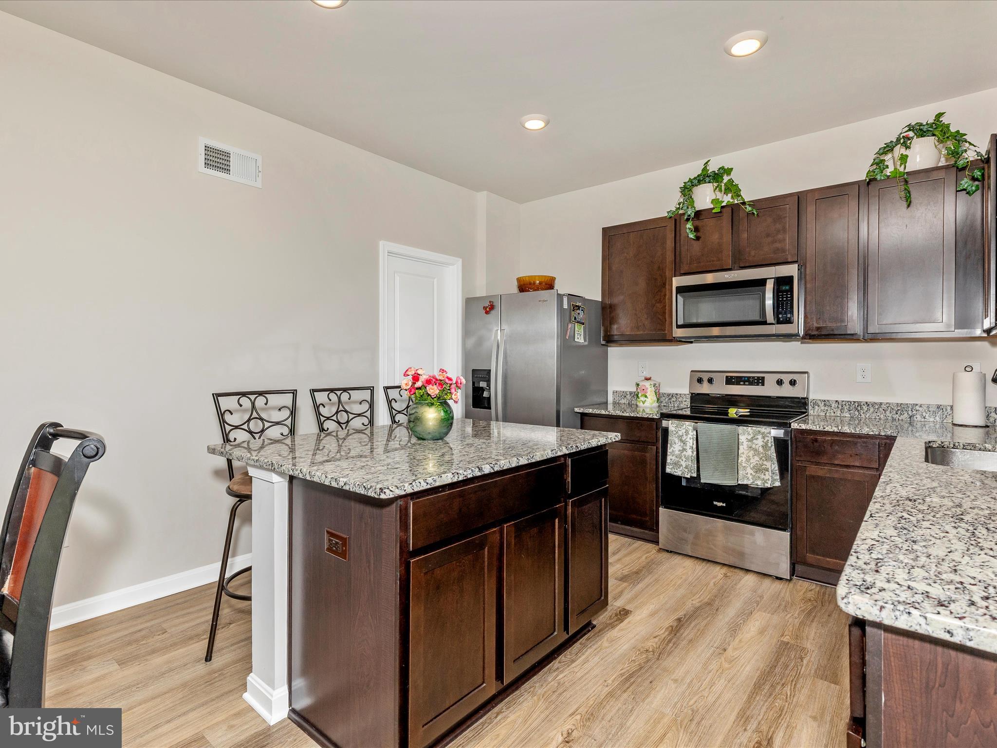 RED HILL - Residential