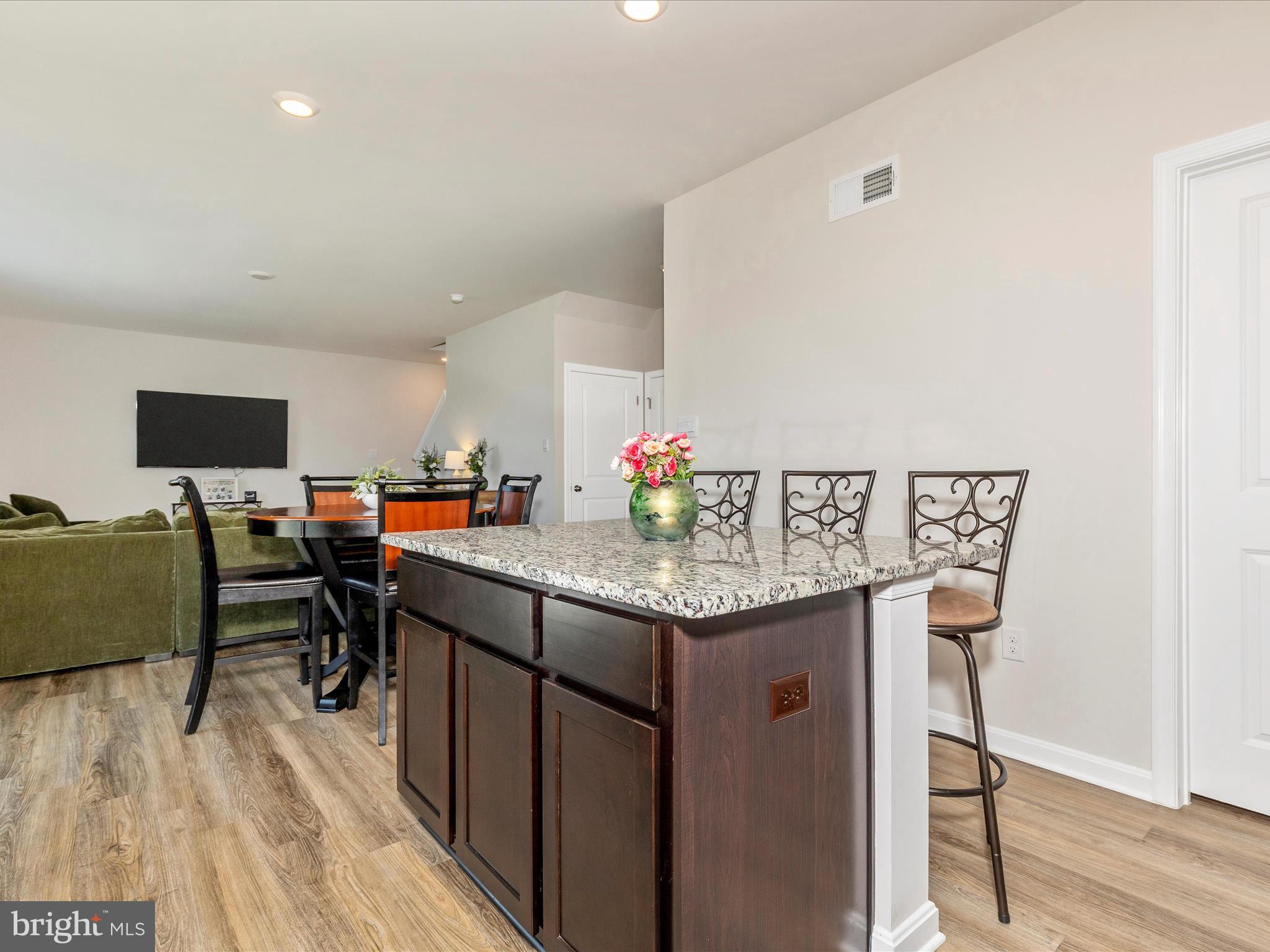 RED HILL - Residential