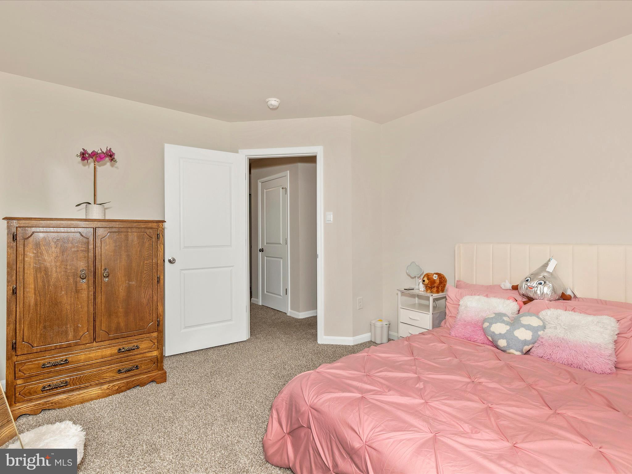 RED HILL - Residential