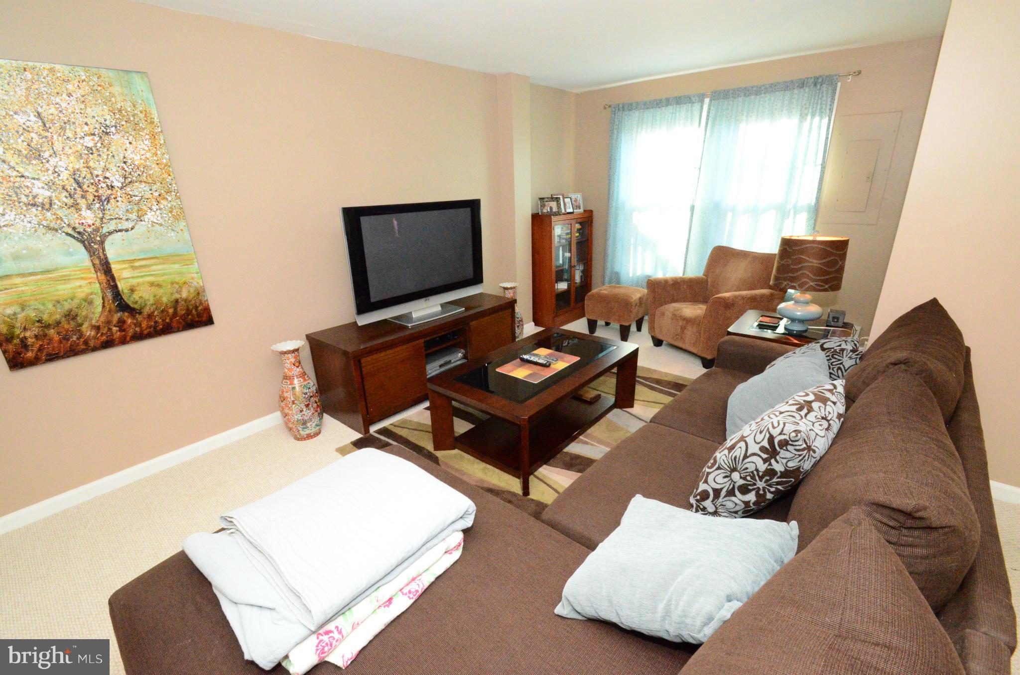 KINGSTOWNE - Residential