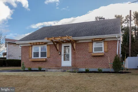 384 Grandview Avenue W, Chambersburg, PA 17201 - MLS#: PAFL2025882