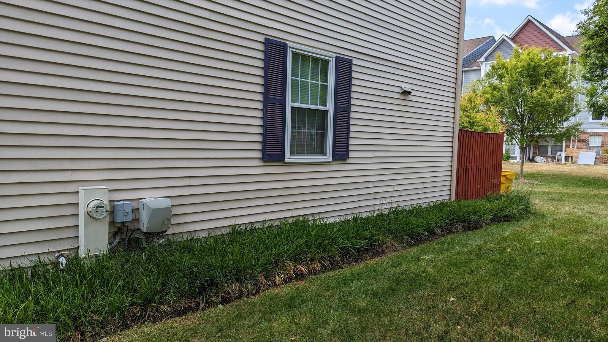 DEERFIELD - Residential Lease