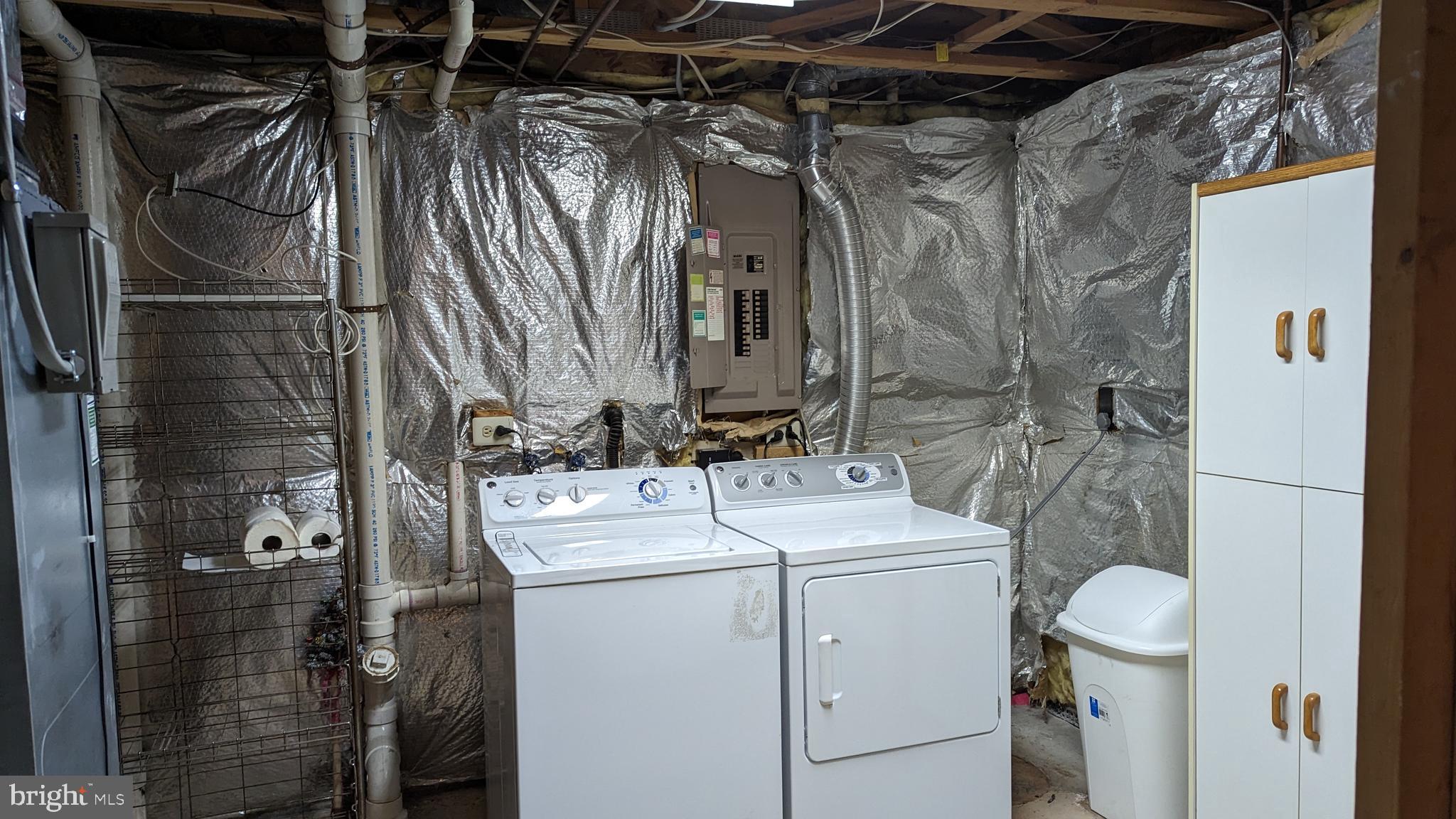 DEERFIELD - Residential Lease