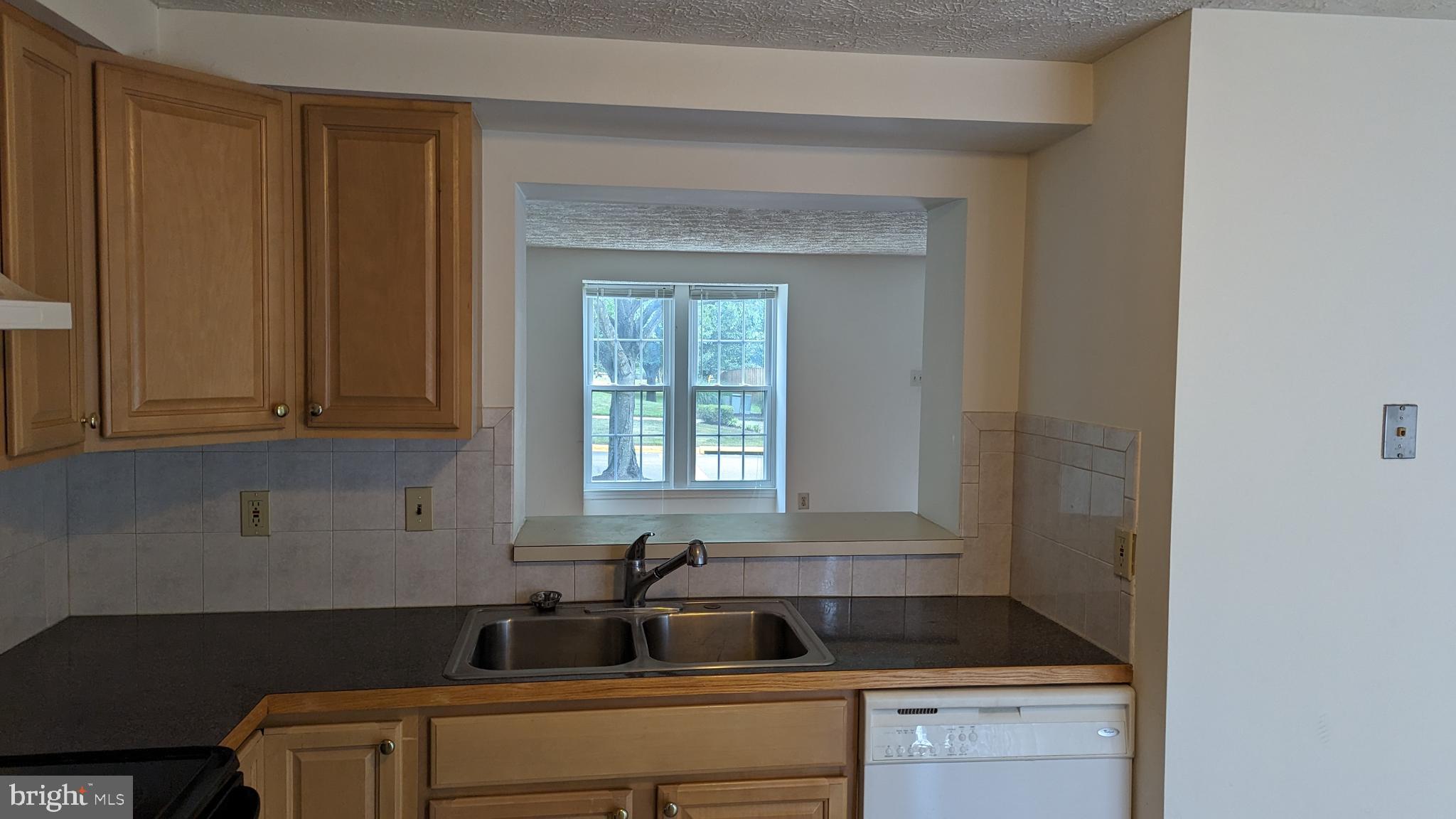 DEERFIELD - Residential Lease