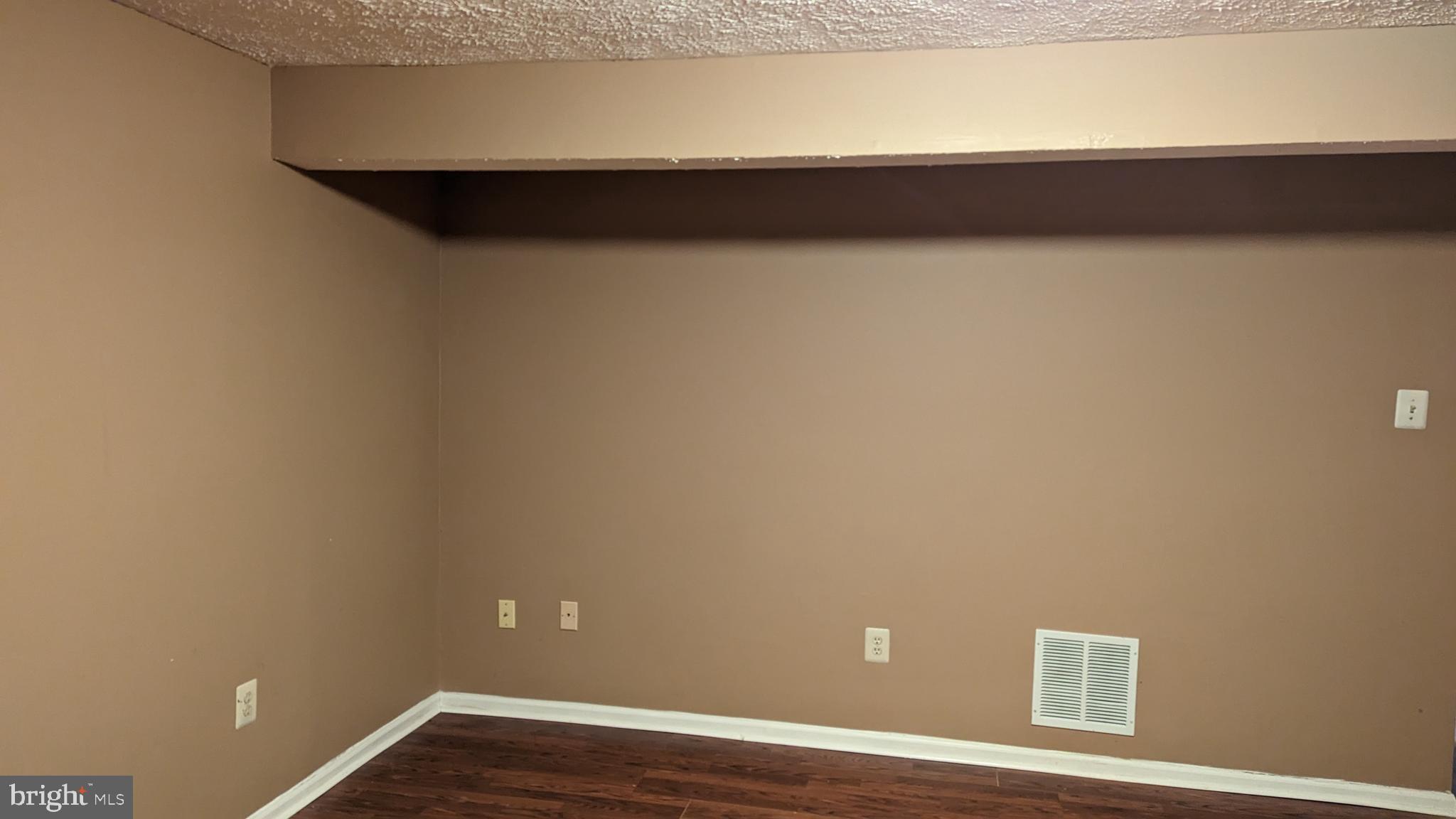 DEERFIELD - Residential Lease