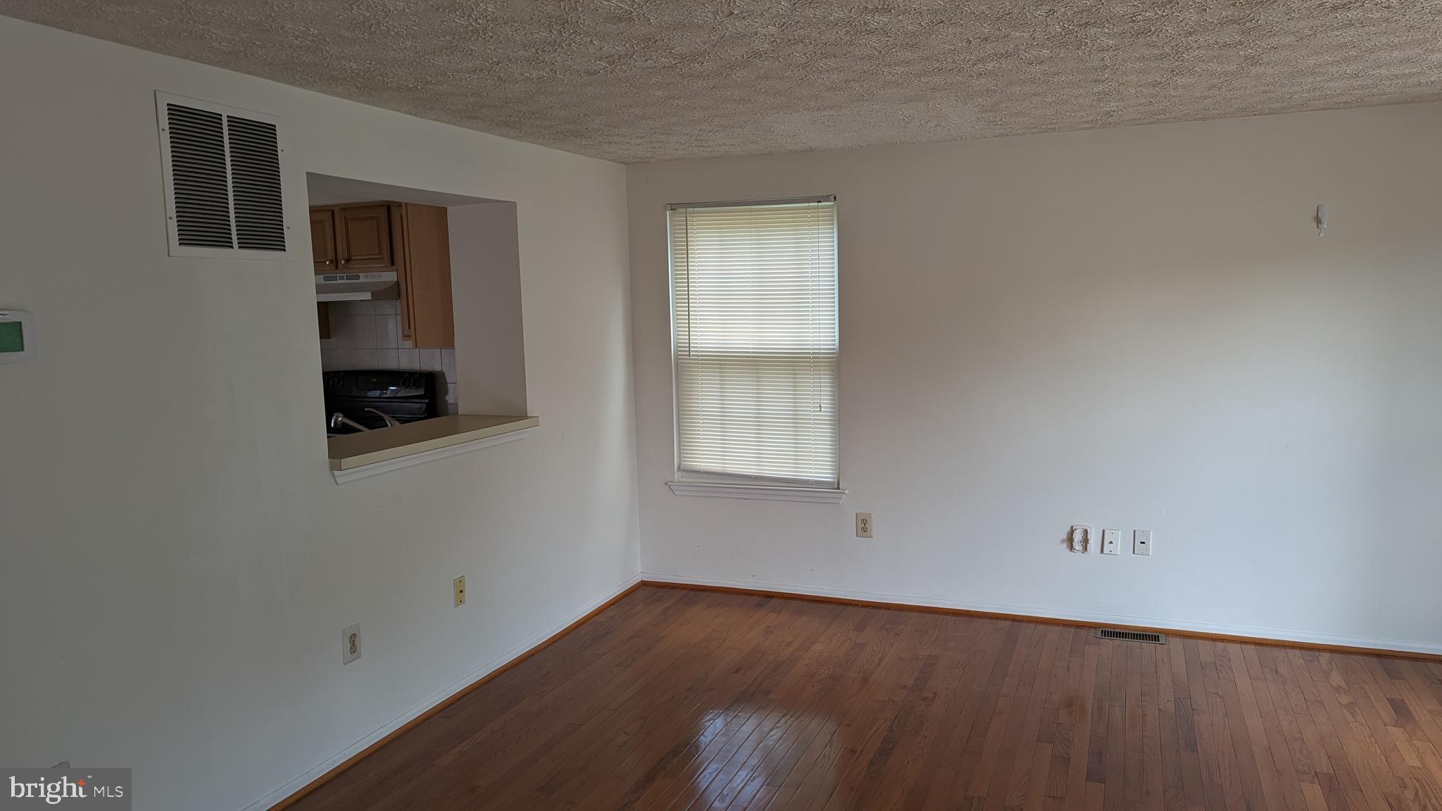 DEERFIELD - Residential Lease