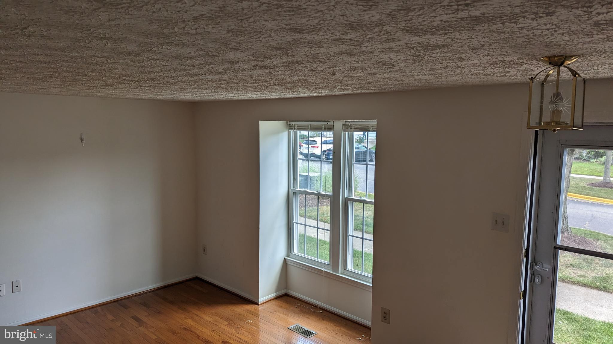 DEERFIELD - Residential Lease