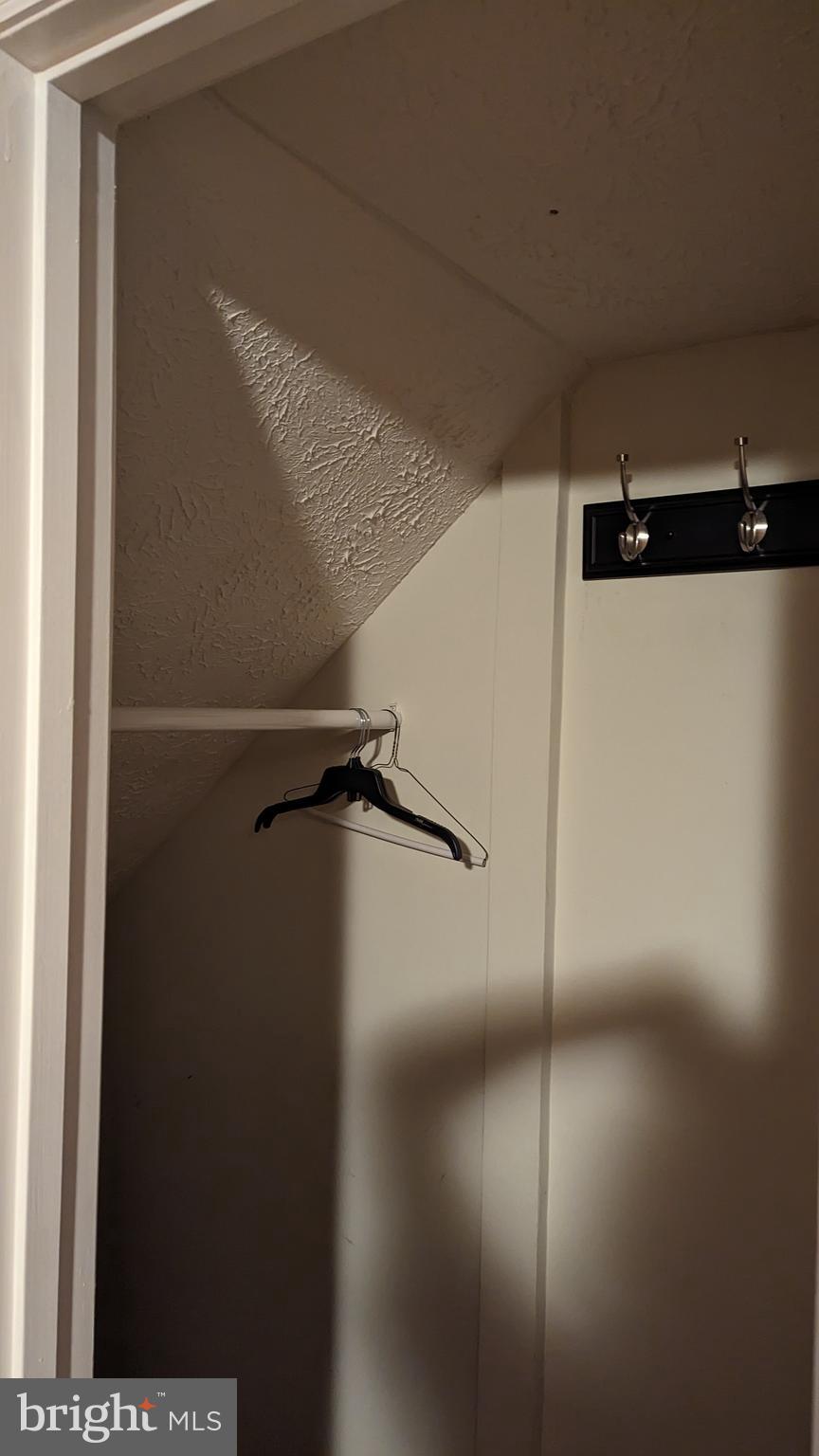 DEERFIELD - Residential Lease