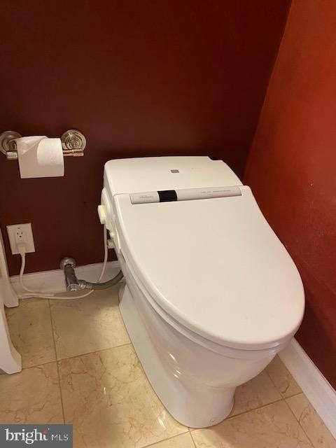 WESTHAMPTON - Residential Lease