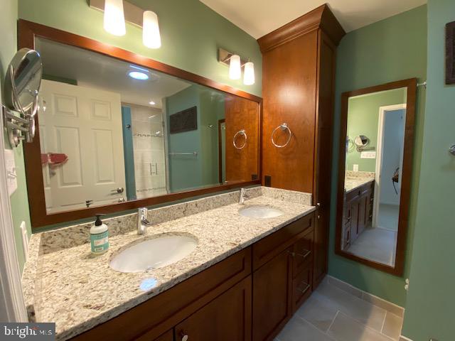 WESTHAMPTON - Residential Lease