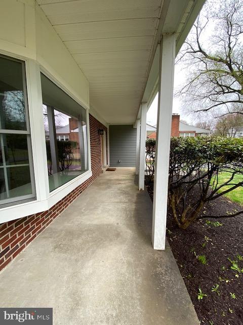 WESTHAMPTON - Residential Lease