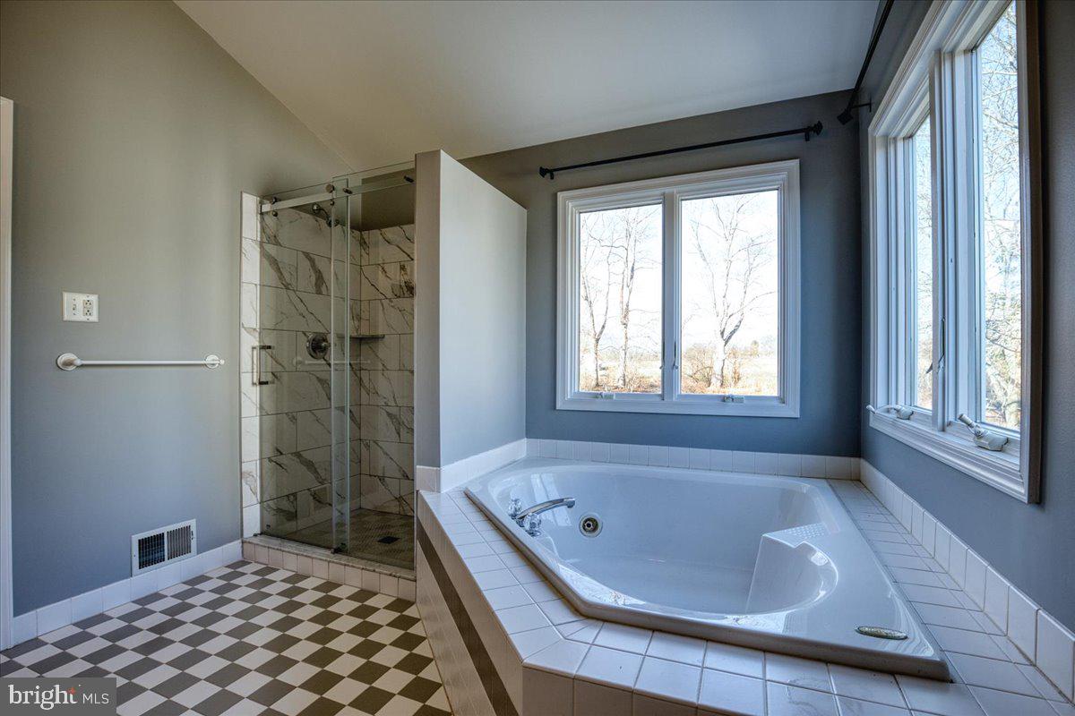 BRIMFUL FARM - Residential