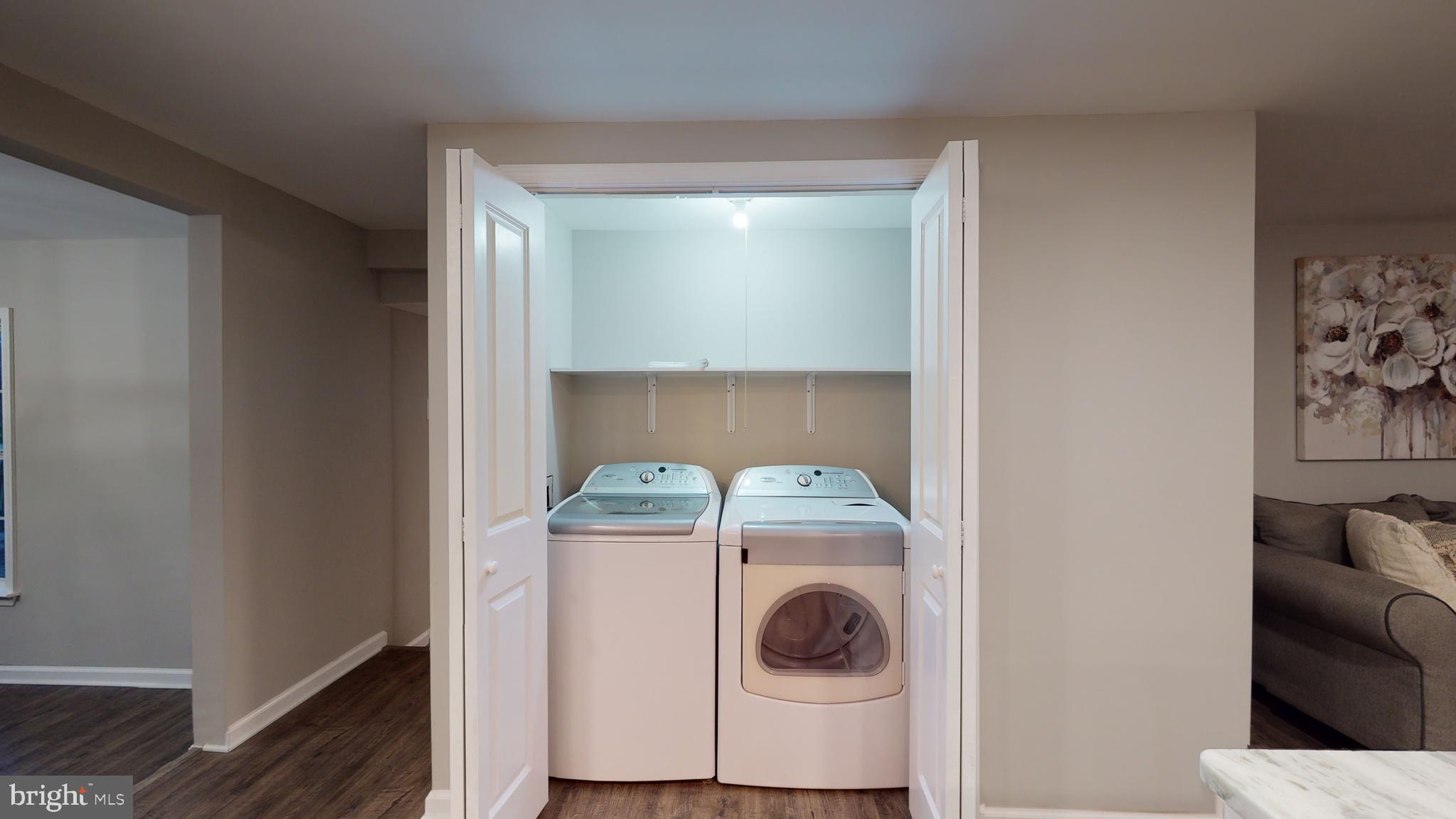 GOLDEN BEACH - Residential