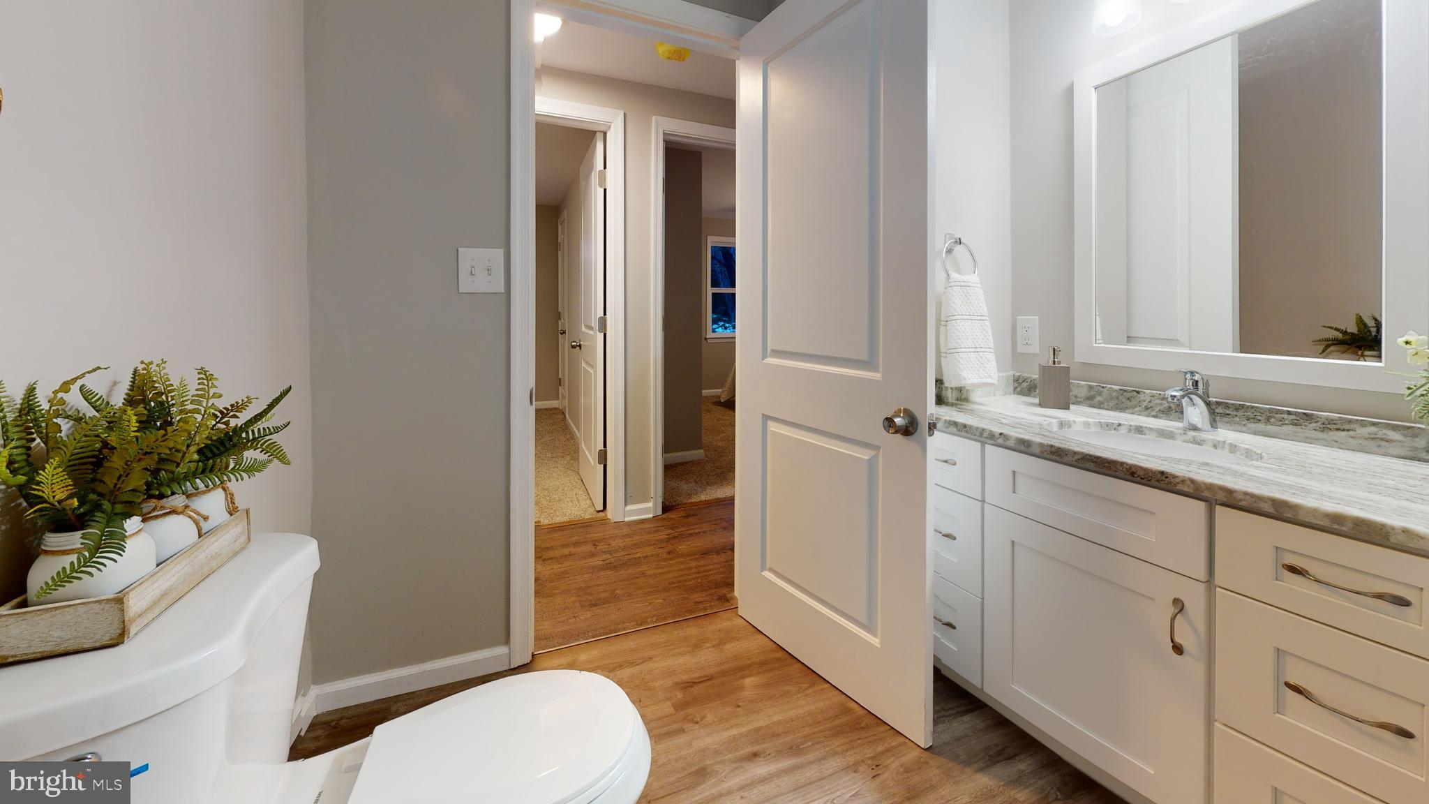 GOLDEN BEACH - Residential