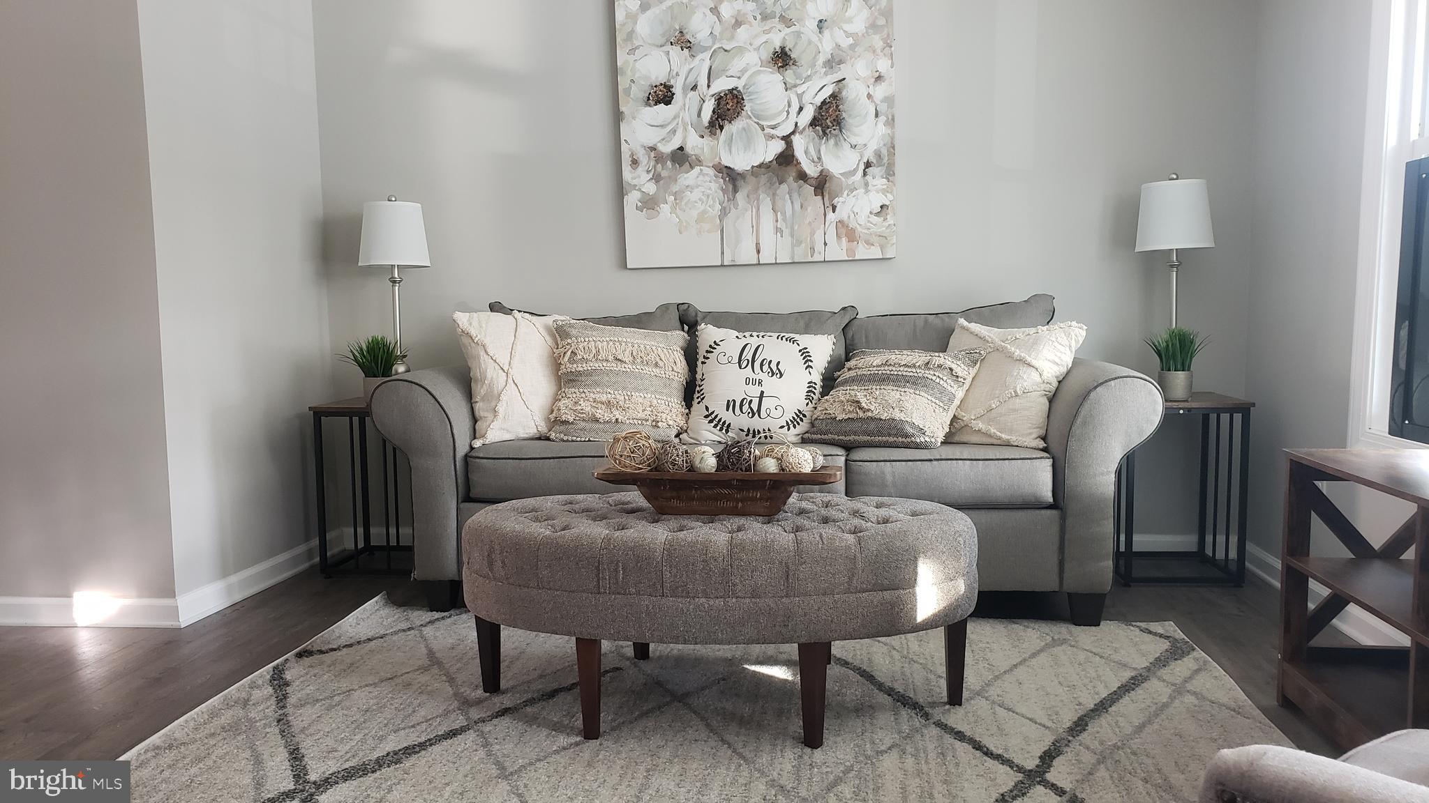 GOLDEN BEACH - Residential