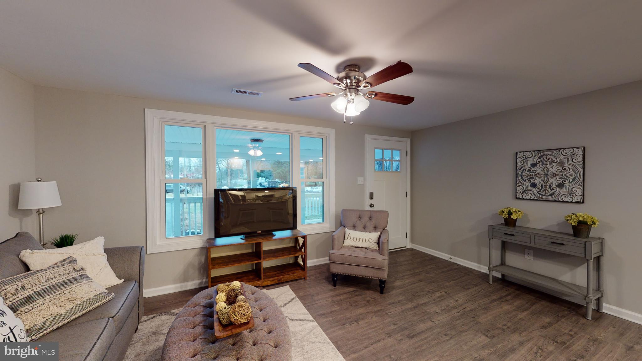 GOLDEN BEACH - Residential