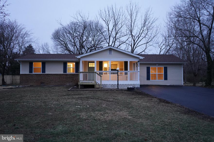 Welcome to the beach!
 Buyers loss Your gain.  Instant equity as home appraised at $350,000.00
There's nothing in this renovation that has gone untouched! This stunning 3 Bed 2 Bathroom renovation is a true show stopper and has everything there is to offer! Just move the furniture in! This home features Single Story Living.   You are sure to love the completely renovated Kitchen with stainless steel appliances, Granite Counter Tops, Glass Backsplash and New Cabinets. Hardwood throughout entire the home for easy maintenance living. All Bedrooms feature new carpet and NEW Ceiling Fans. Both bathrooms have been completely updated with beautiful tile, vanities and toilets.  Driveway has been repaved. New HVAC, Roof with architectural shingles, Windows, Siding and Encapsulated crawl space.  Nice level front and back yard to extend your entertaining.  This home is in a water oriented neighborhood where you can enjoy private beaches, 3 boat ramps, playgrounds and more. Enjoy evenings by the beach in this golf cart community.
 The home is eligible for 100% VA or USDA financing. 
Schedule your Tour Today!