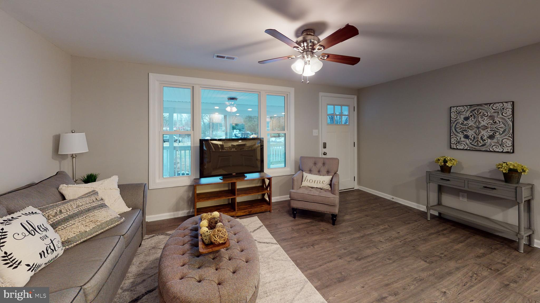 GOLDEN BEACH - Residential