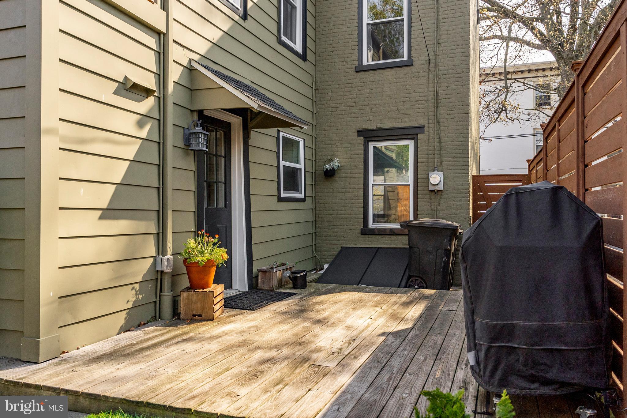 LANCASTER - Residential