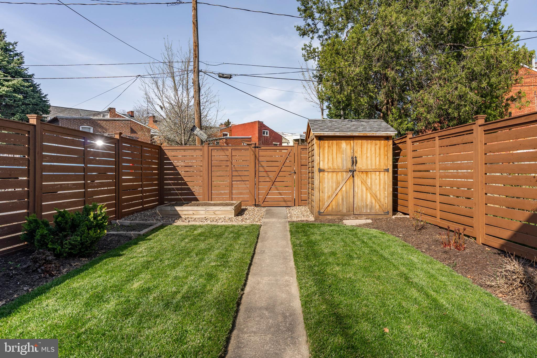 LANCASTER - Residential