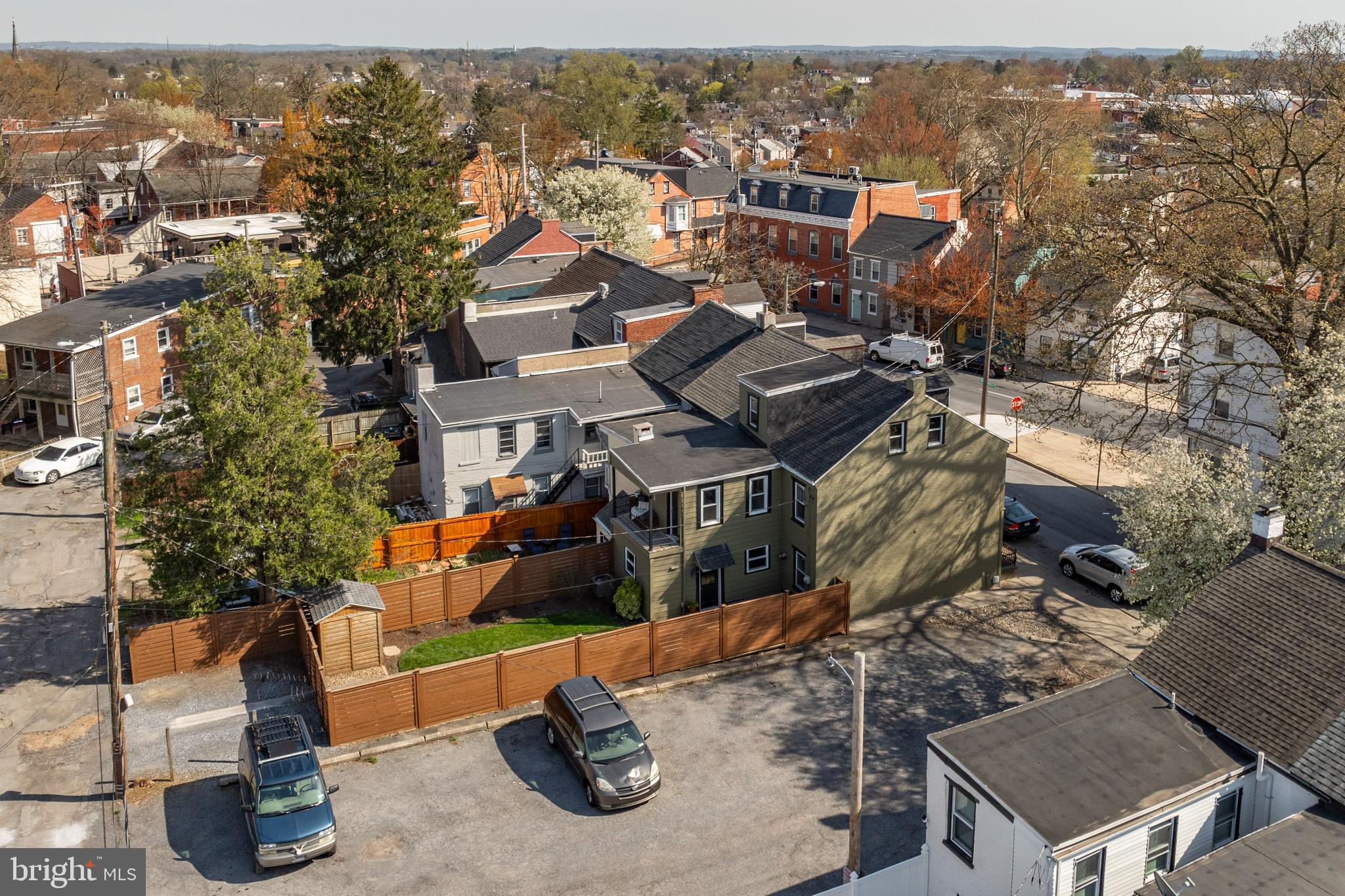 LANCASTER - Residential